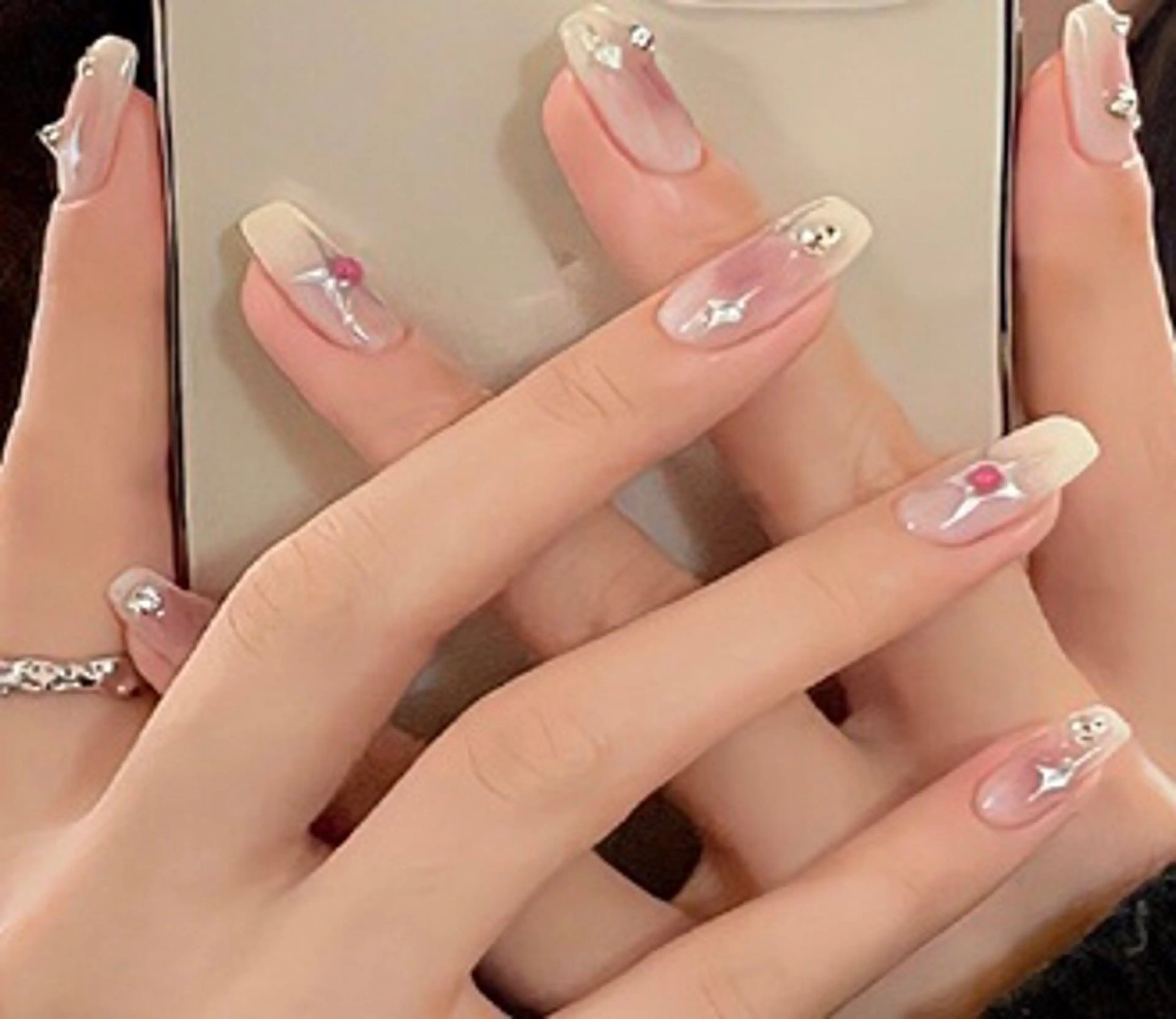 ネイル 💝Aki Nail💝のネイルデザイン