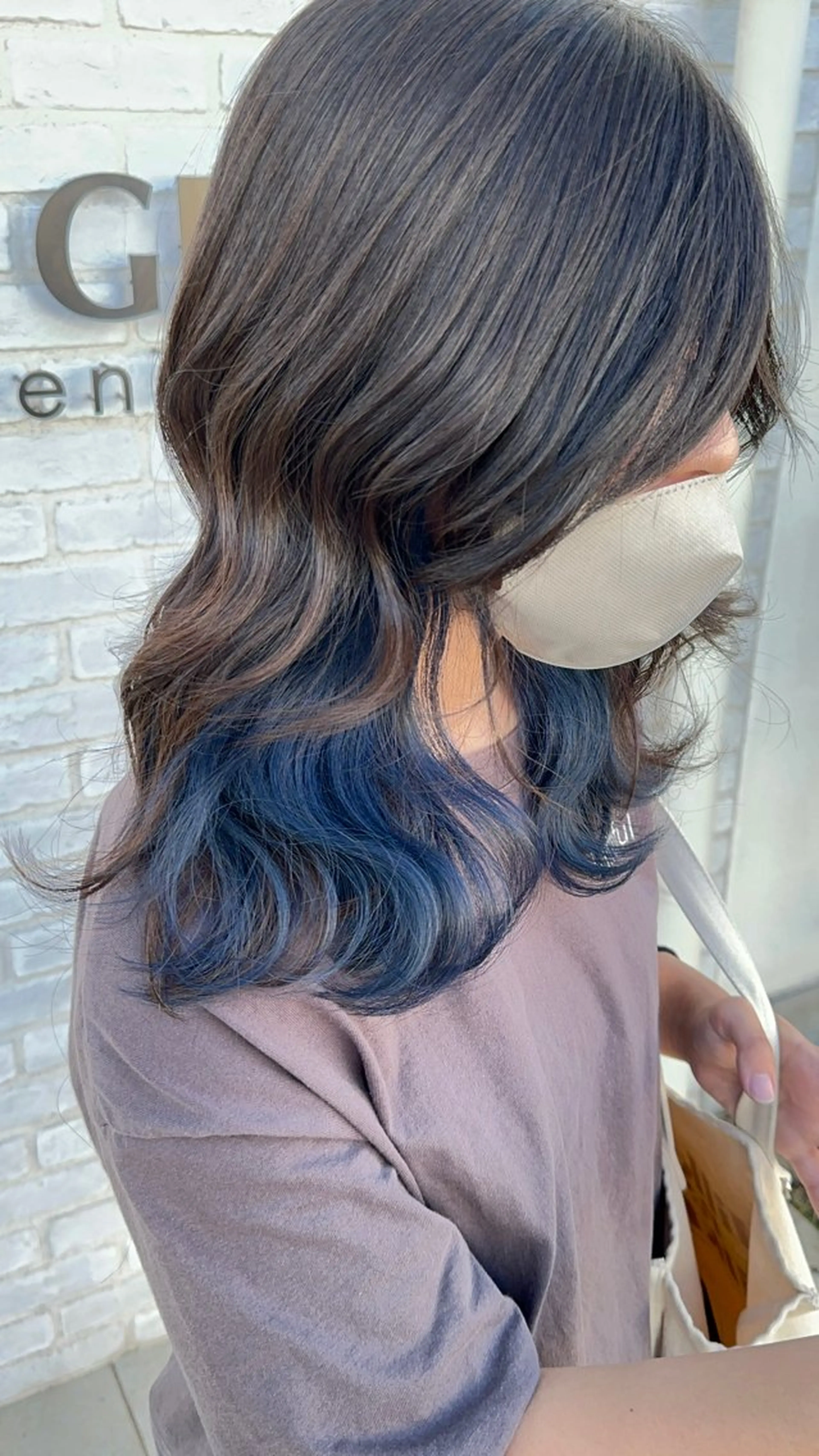 セミロング カラー Well's TAIGAのヘアスタイル