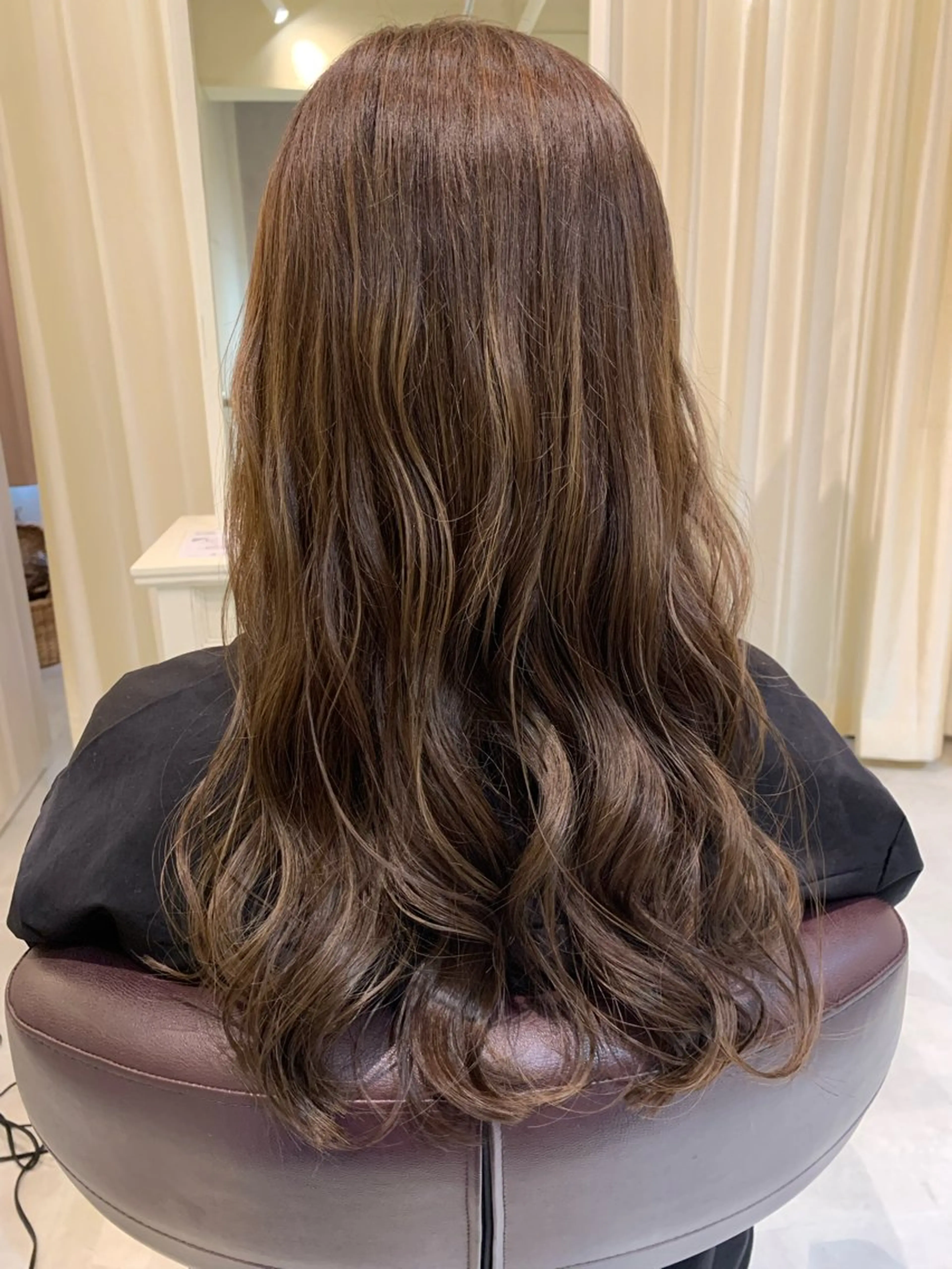 🌷カラー(ブリーチなし)➕ツヤ髪トリートメント🌷の写真