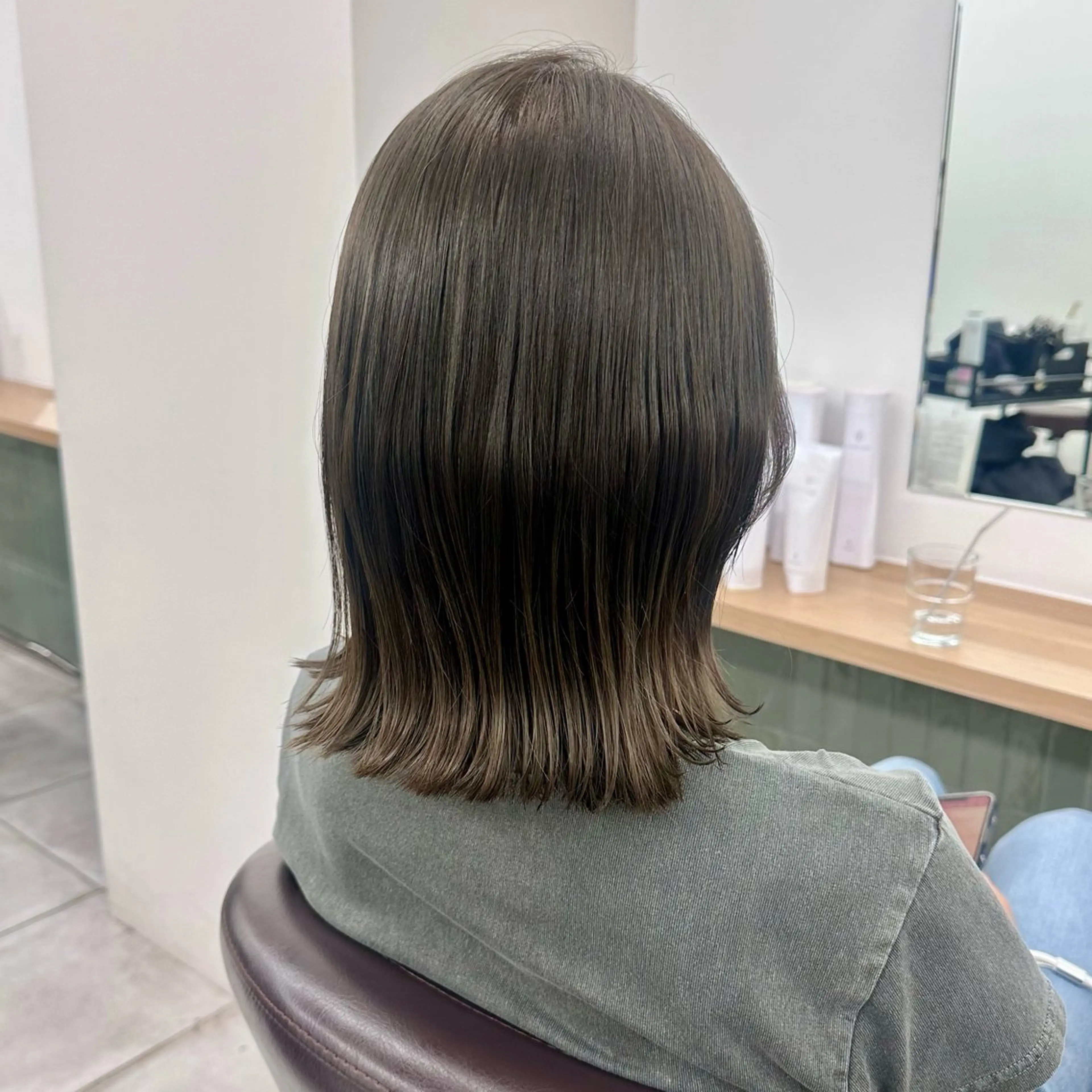 ミディアム カラー カット ヘアカラー トリートメント ブリーチなし/レイヤ ー特化🌈Tommyのヘアスタイル