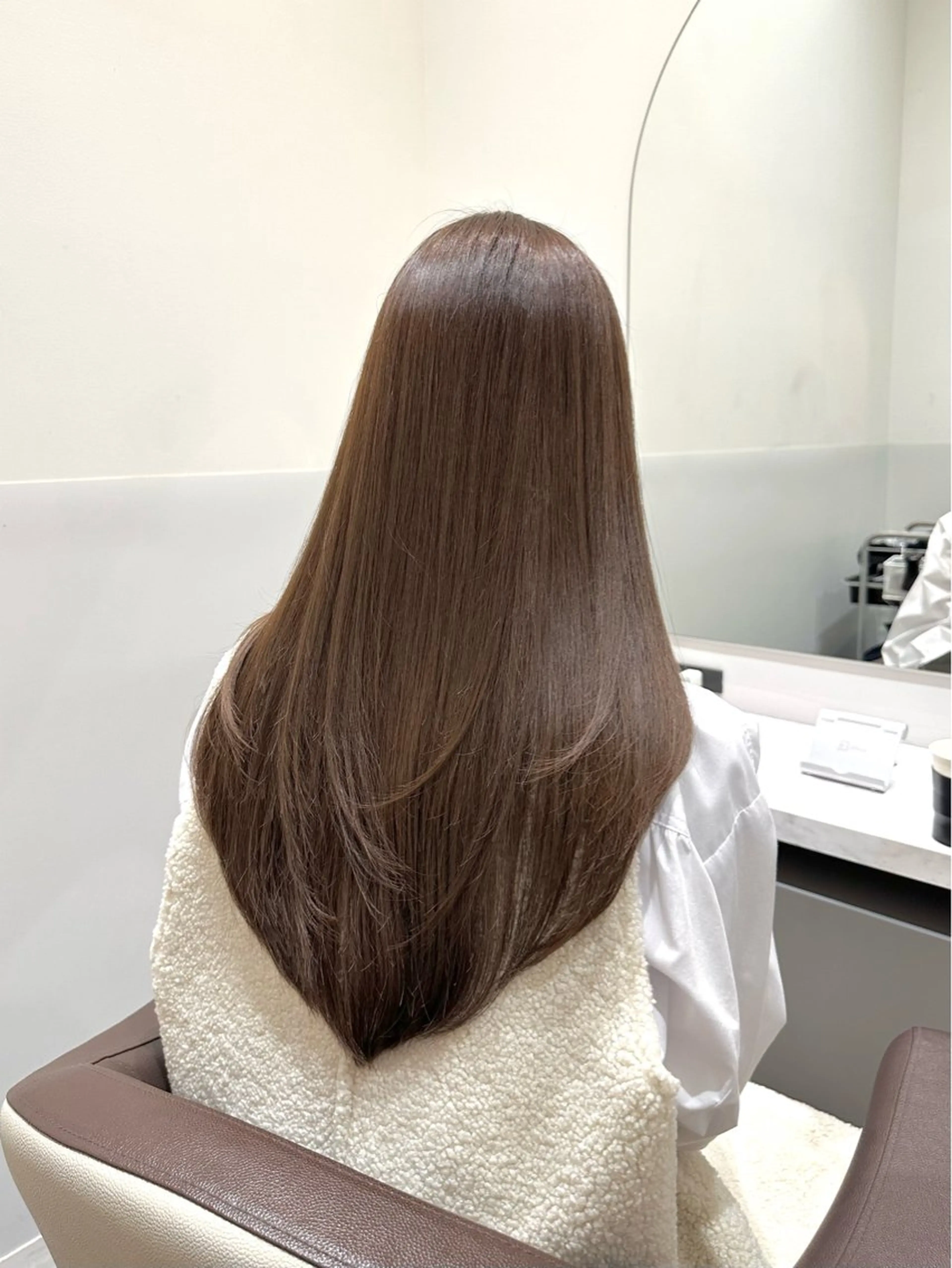 ロング カラー ベージュカラー ブリーチ ブリーチなしカラー レイヤーカット カット ヘアカラー トリートメント LUMO所属・矢野 晃平のヘアスタイル