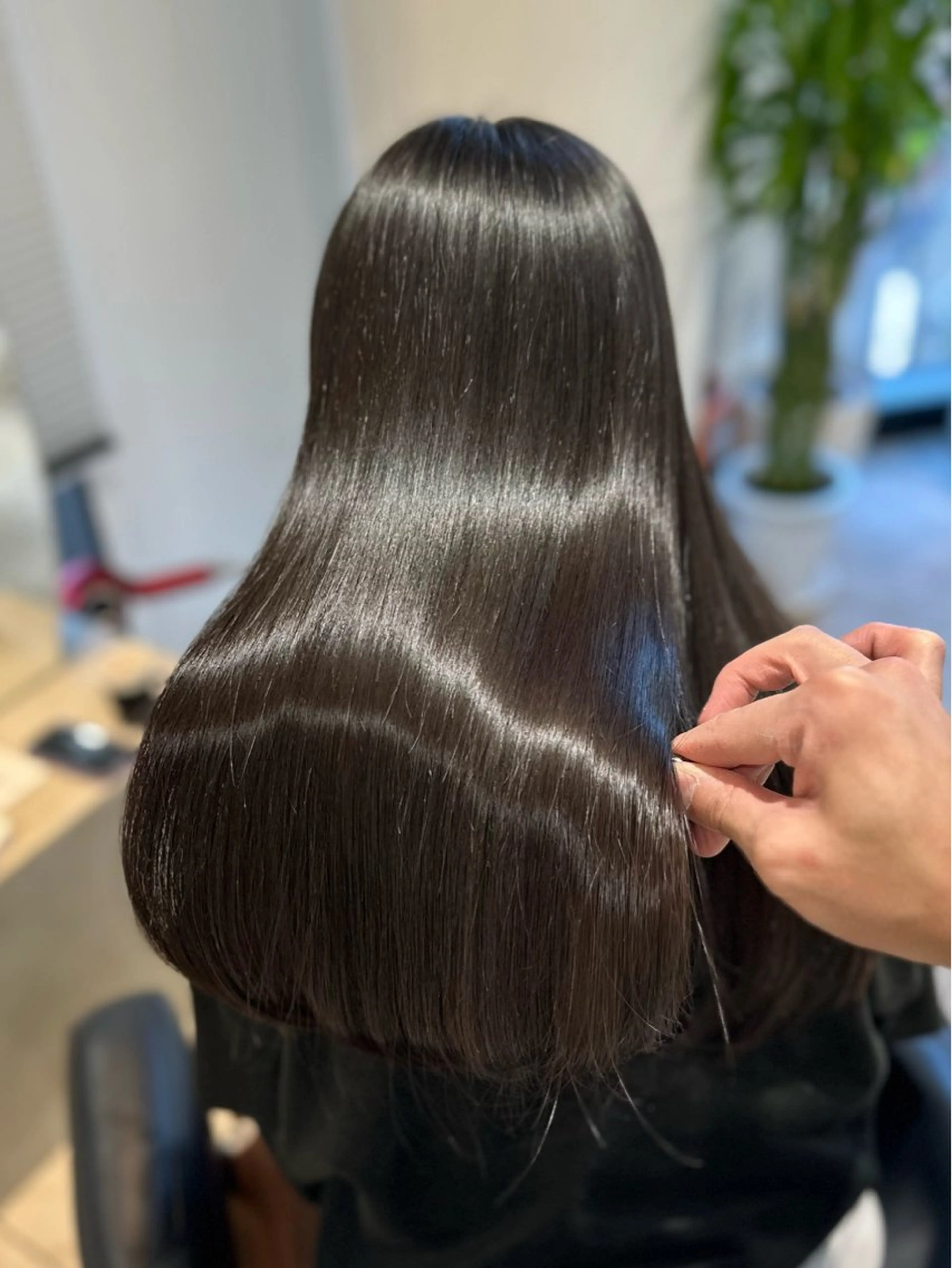 ロング 縮毛矯正 🧸艶髪🫧‪🎀 岡由紀乃のヘアスタイル