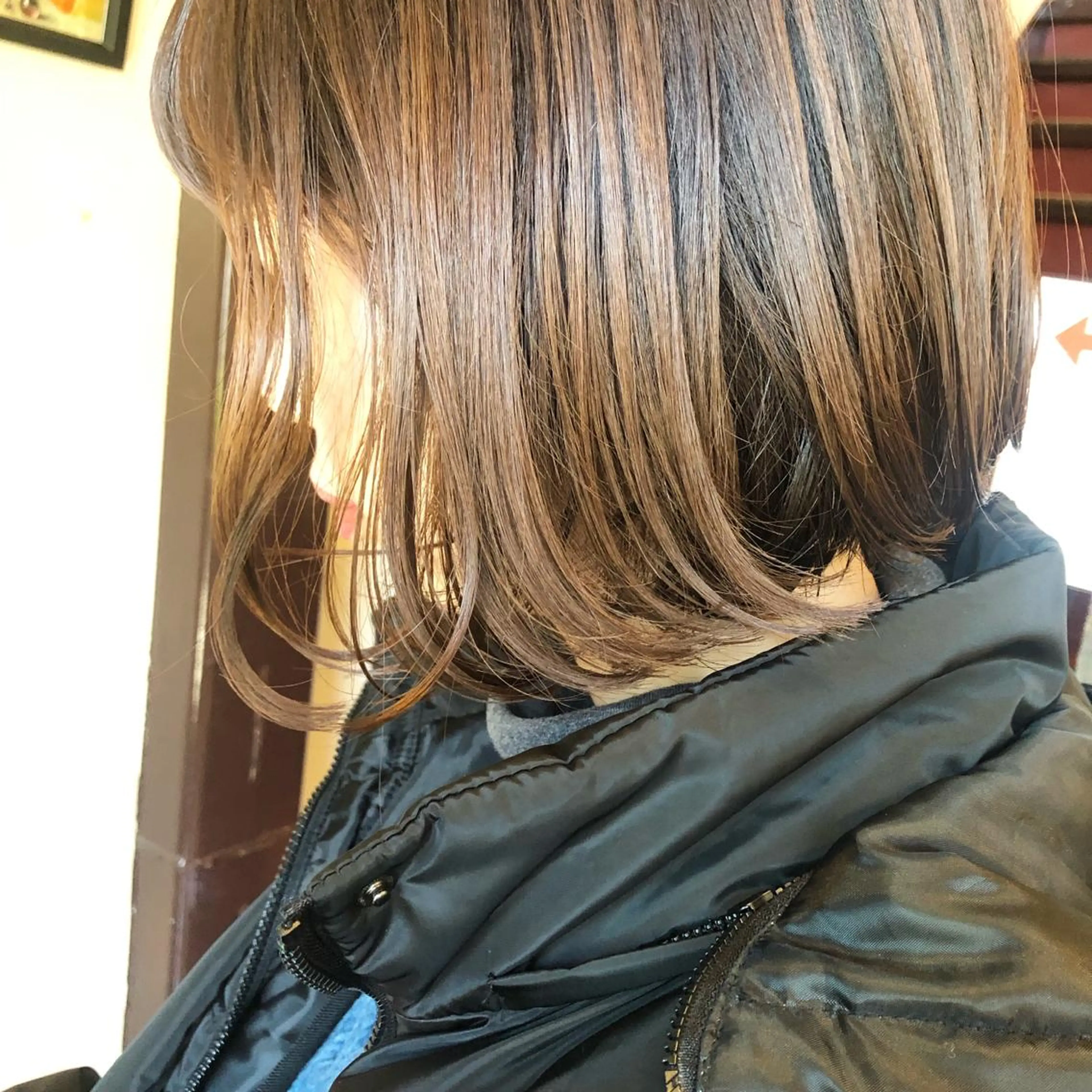 ショート ボブ カット 吉川 愛美李のヘアスタイル