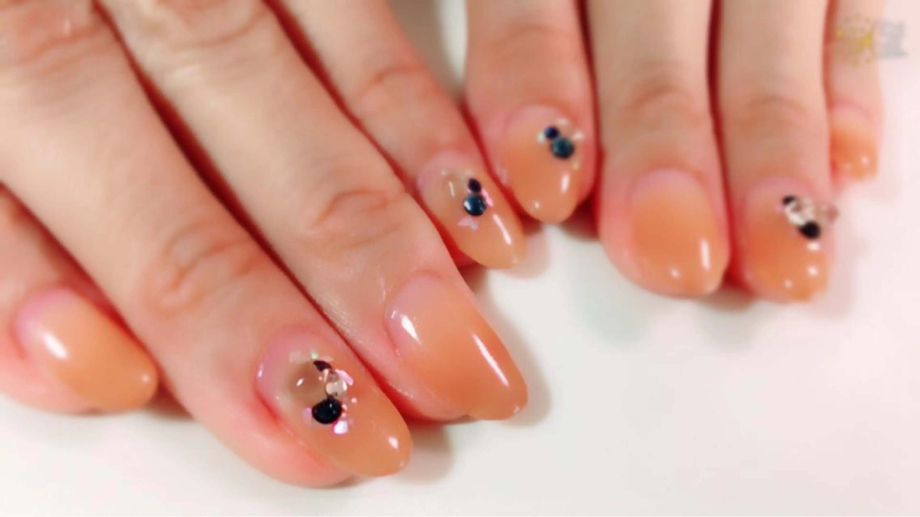 ネイル Aim* 深爪・自爪育成専門店のネイルデザイン