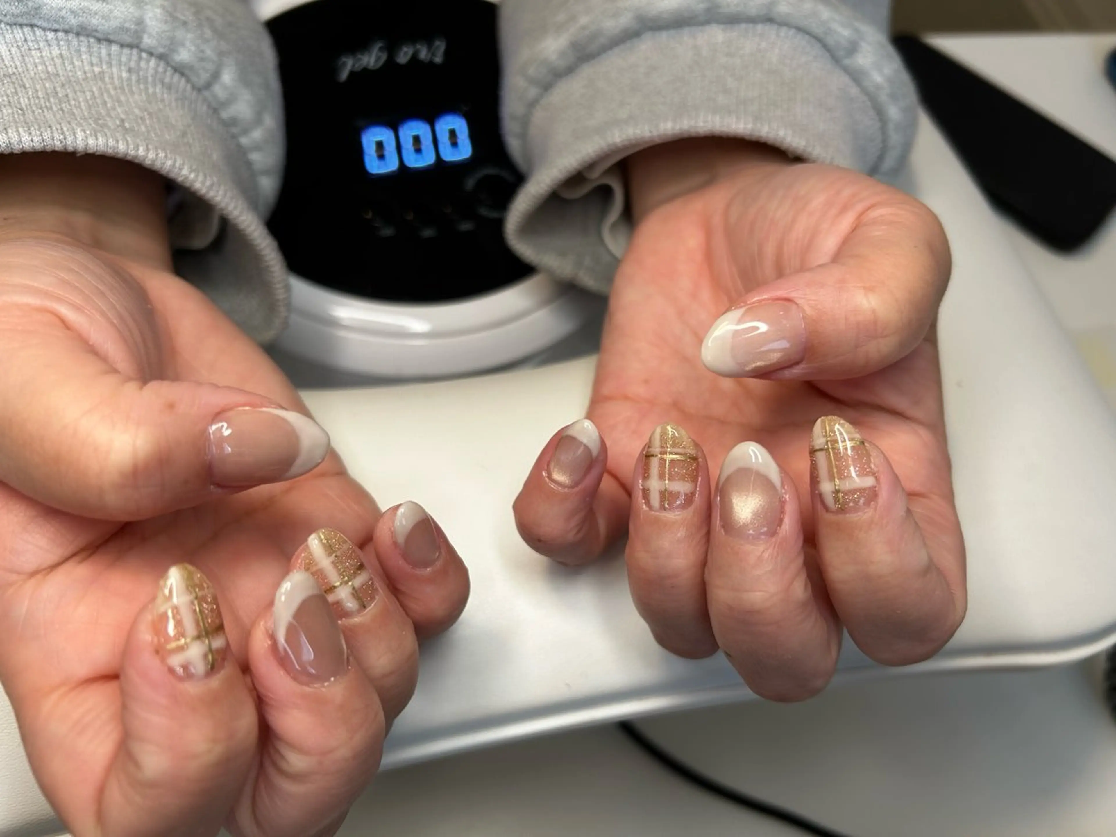 ネイル ハンドネイル プライベートサロン 虹のエステ・リラクイメージ