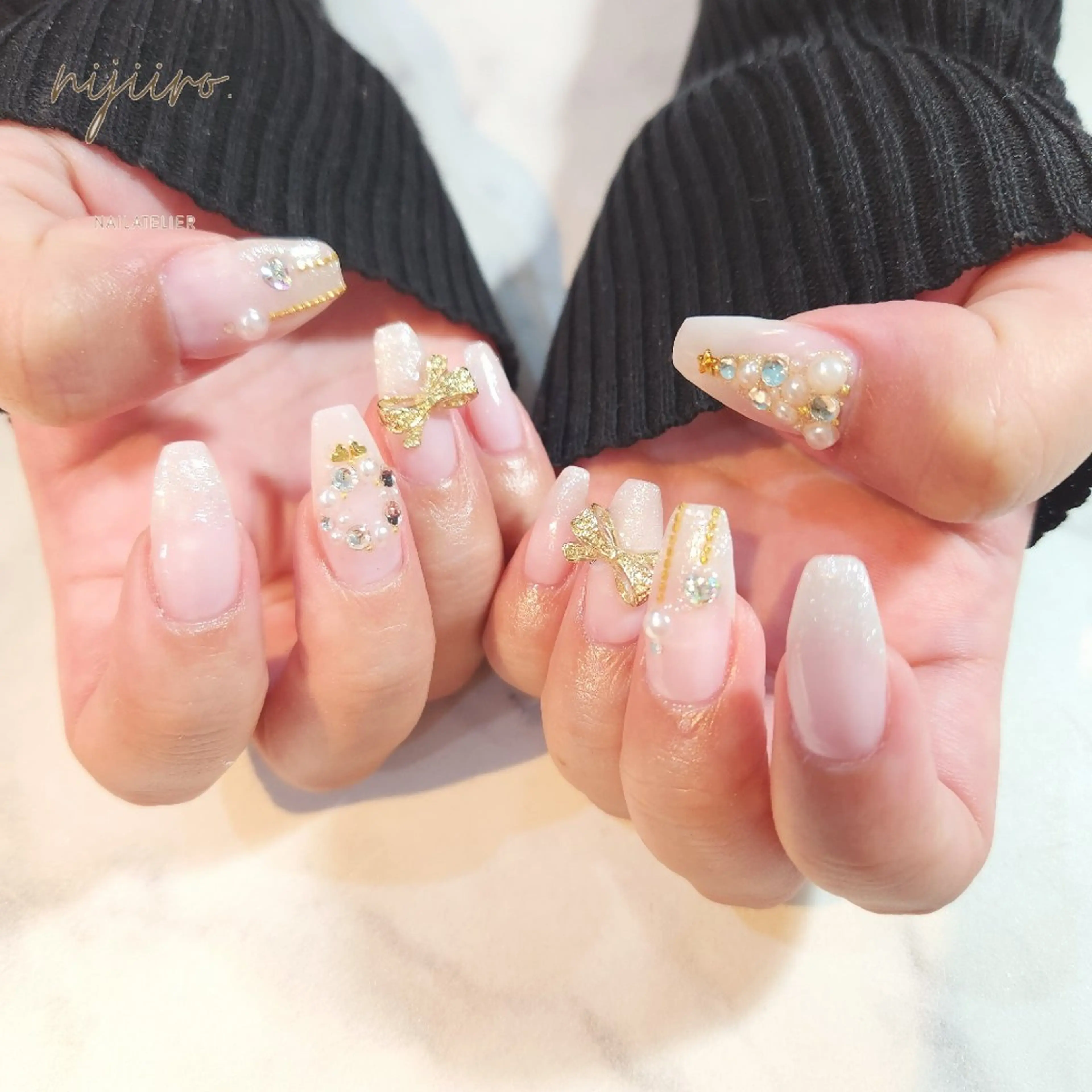 ネイル ハンドネイル nailatelier nijiiro.所属・nijiiro🌈 サトウのネイルデザイン