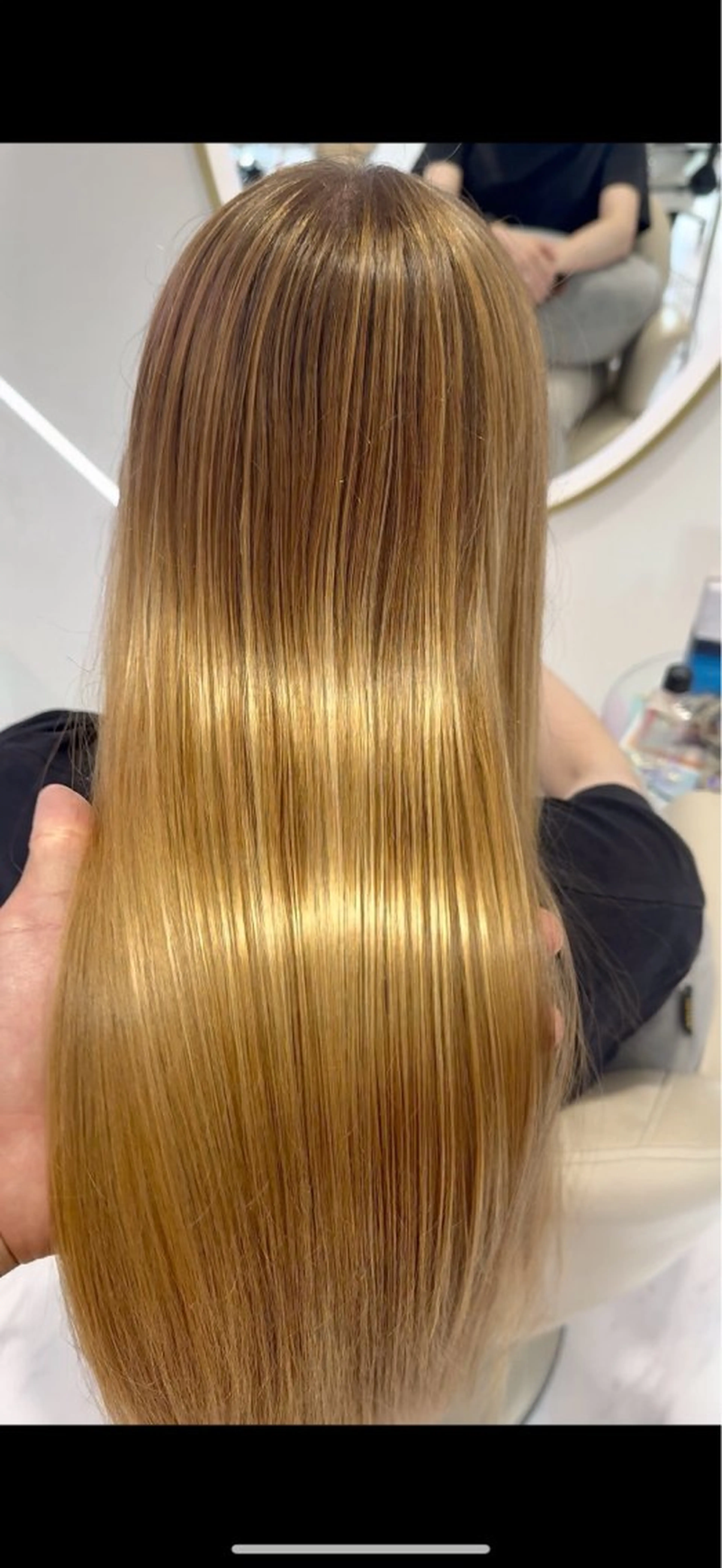 🌟TOSHI/透明 感カラー/ショートのヘアスタイル