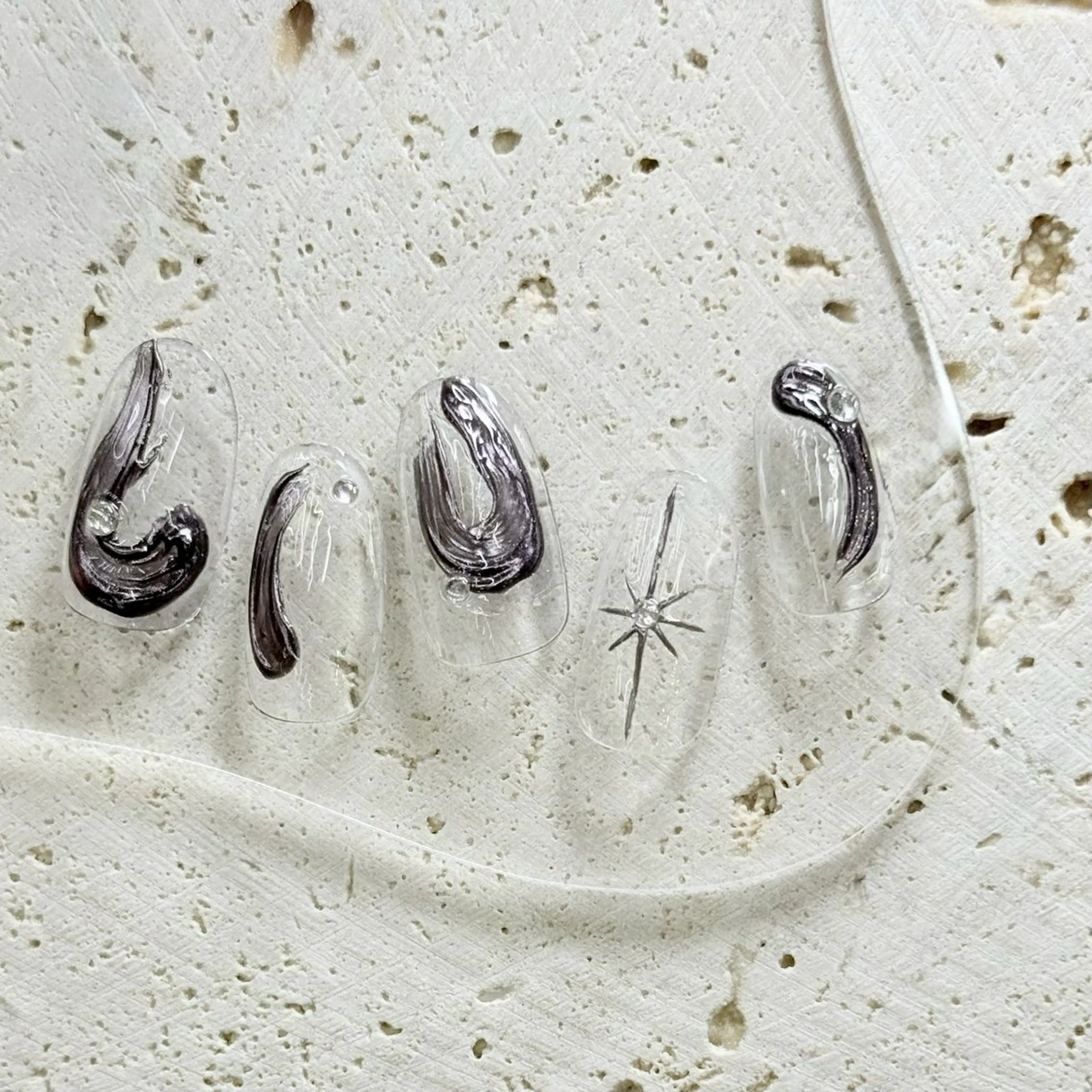 ネイル MAXKELLY MAIKAのネイルデザイン