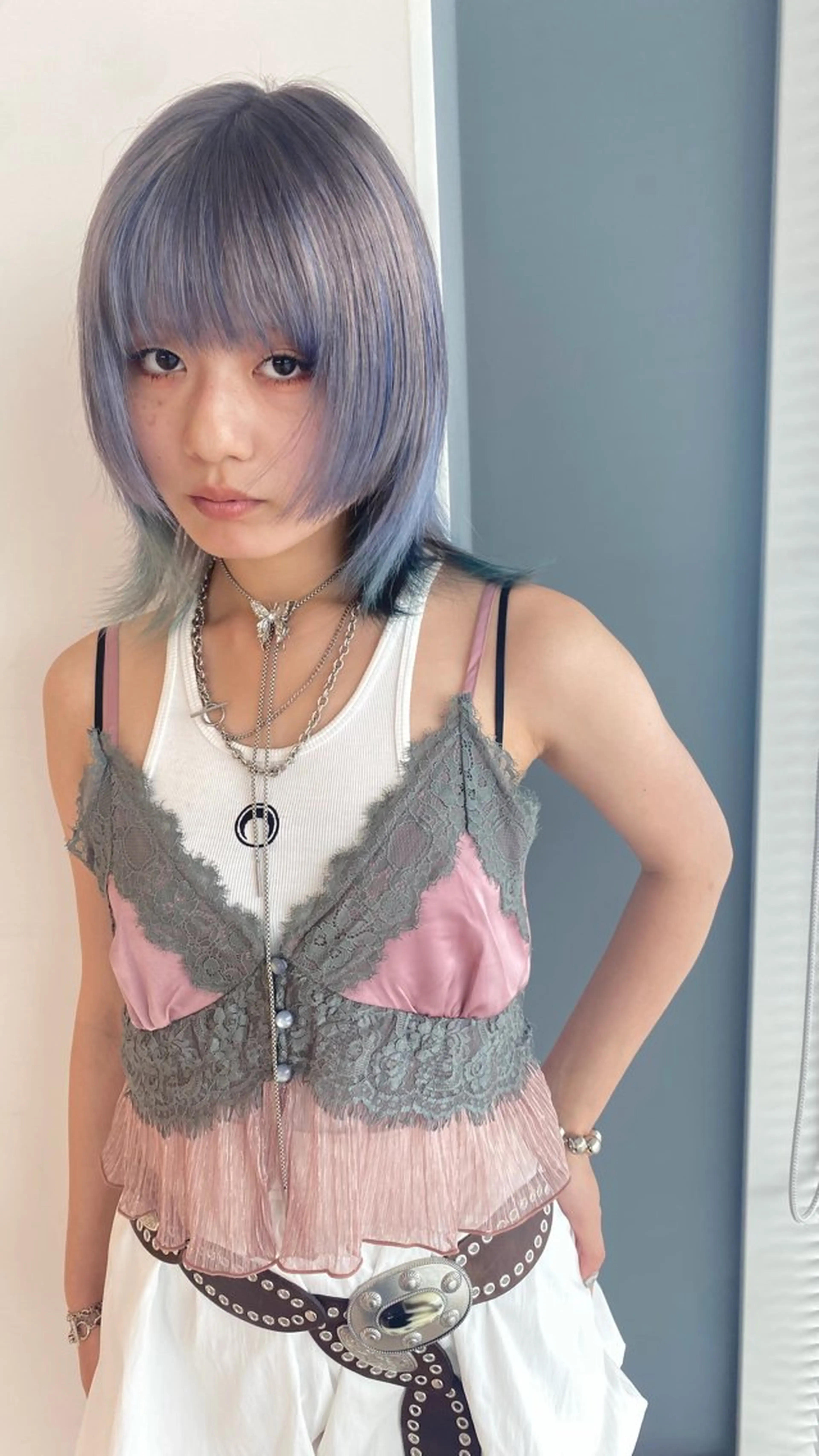 ショート カラー 【ケアブリーチ】 ヴァーディーのヘアスタイル