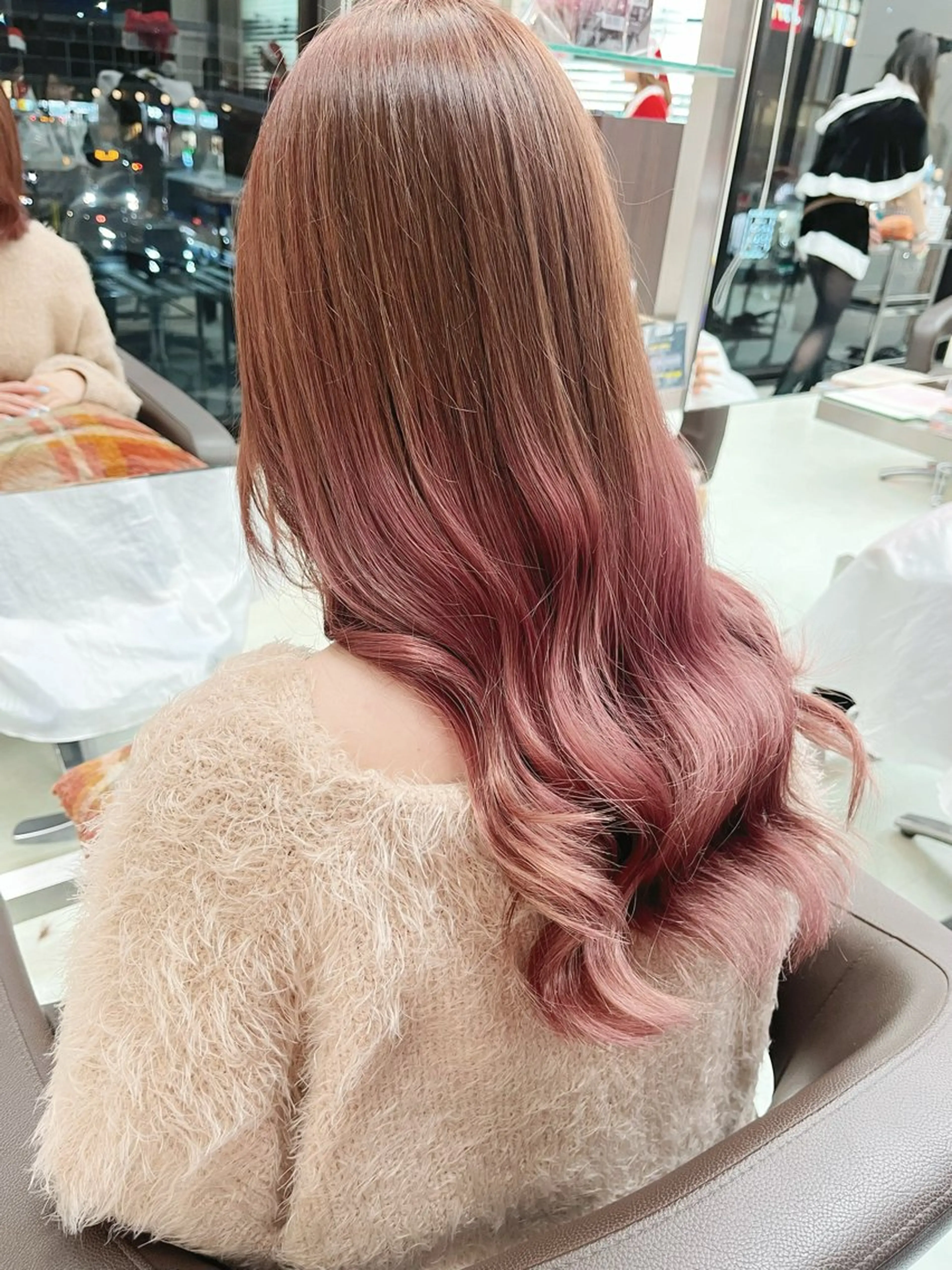 ロング wil西宮レイヤー 西村徹のヘアスタイル