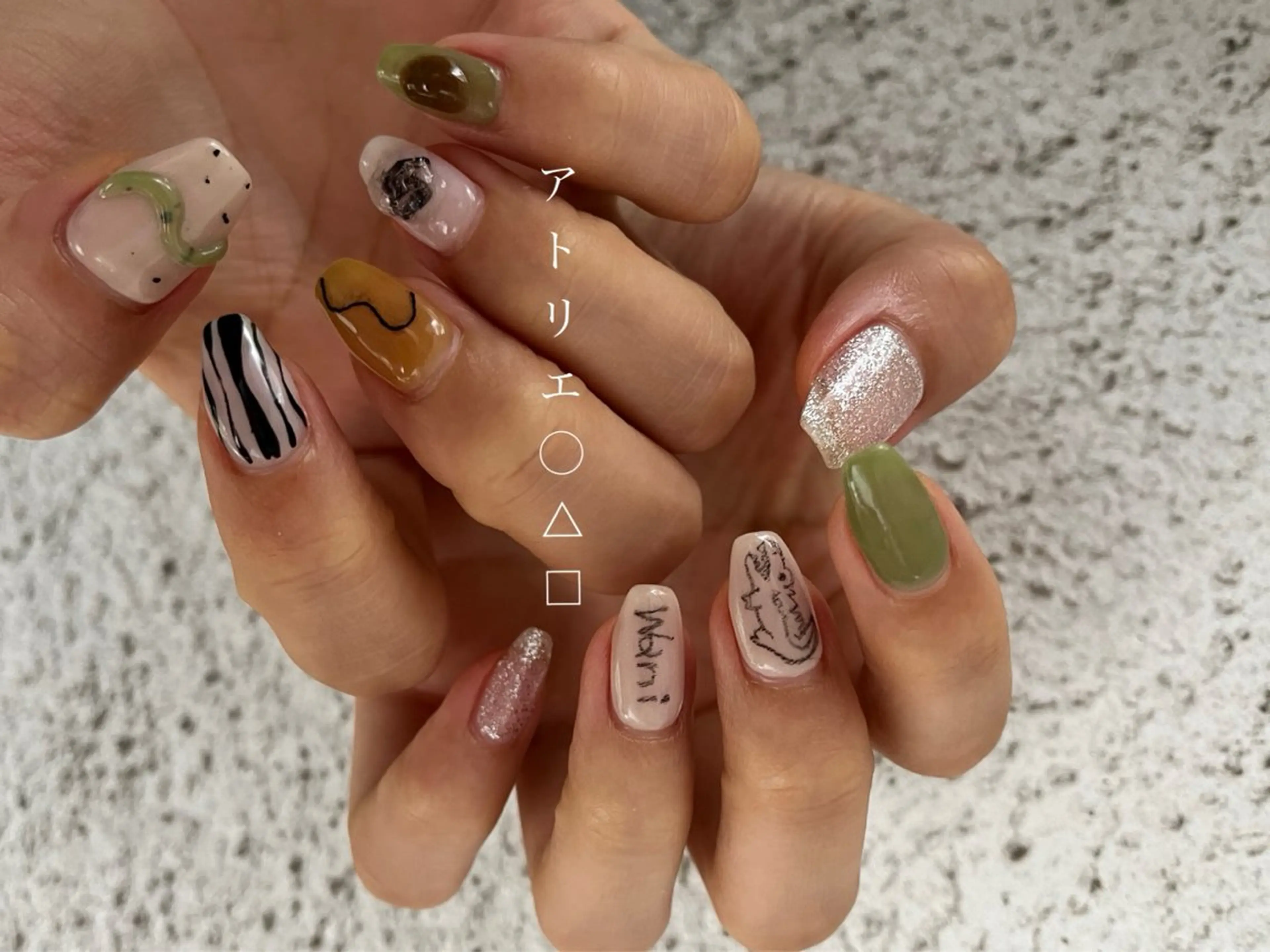 ネイル ハンドネイル アトリエ ○△□のネイルデザイン