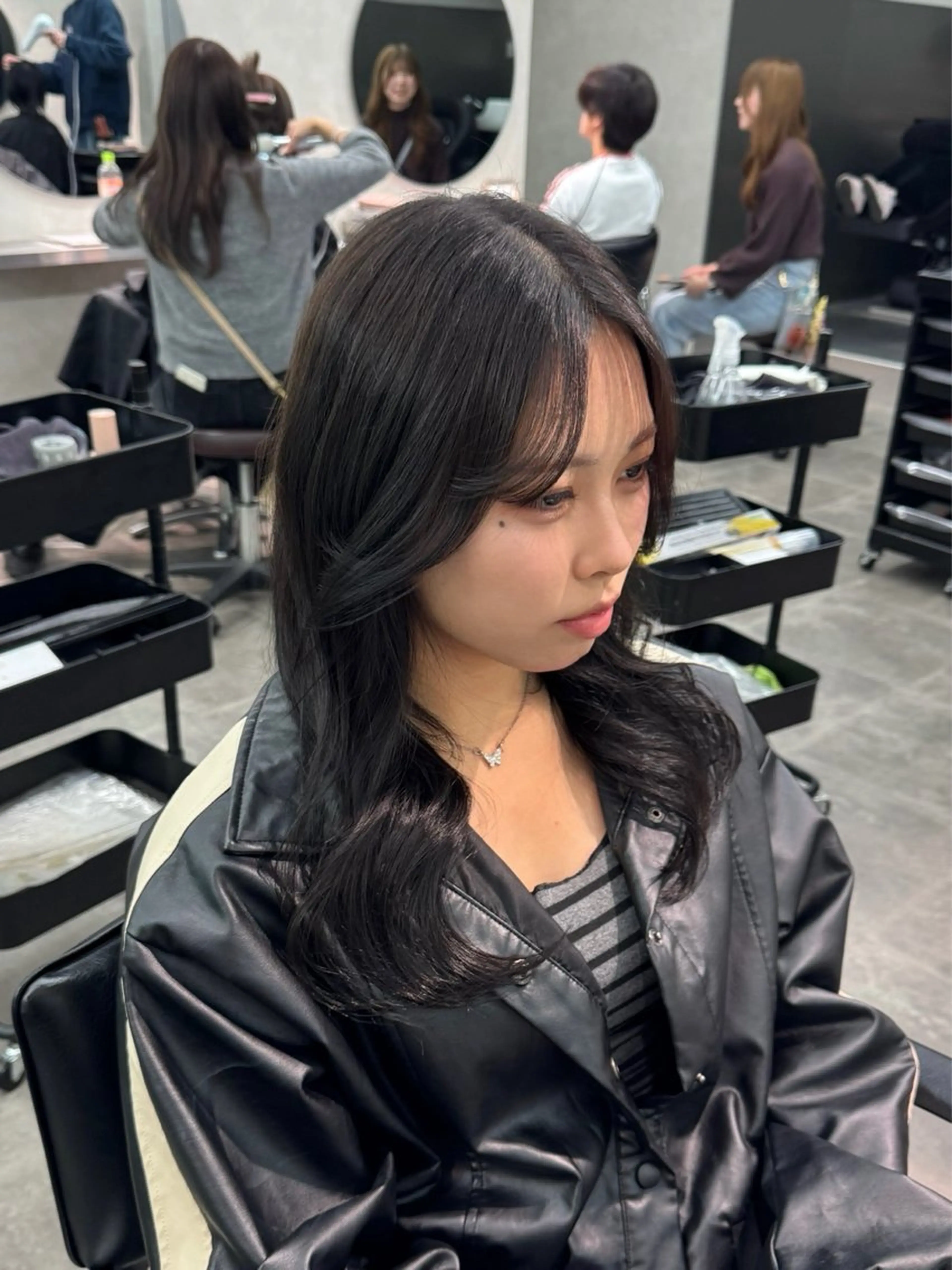 セミロング カット ヘアカラー 韓国特化🇰🇷千葉 /レイヤーカット竜生のヘアスタイル