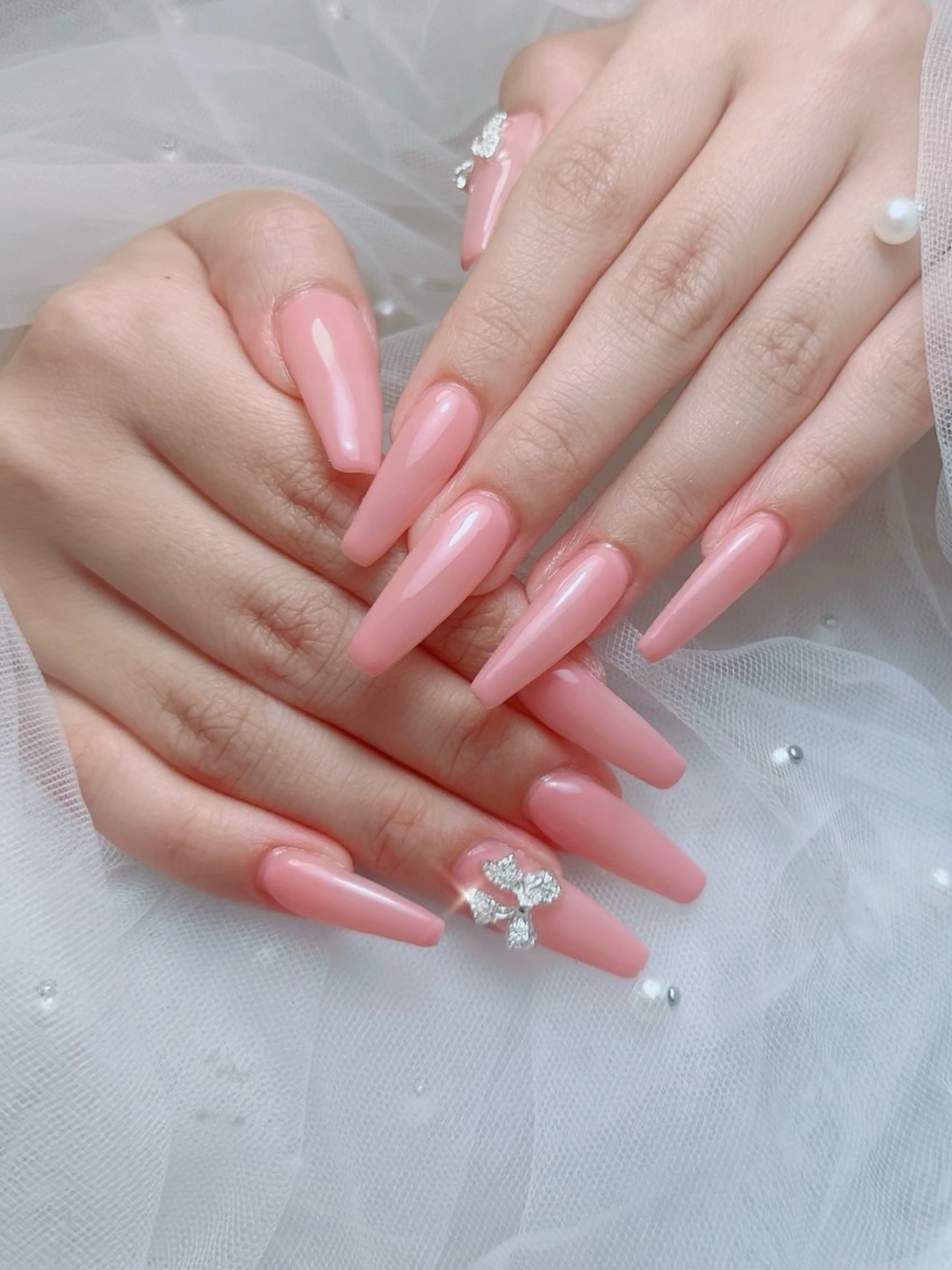 ネイル フレンチネイル ジェルネイル ハート 韓国ネイル マグネットネイル ハンドネイル ネイルサロン lotusのネイルデザイン