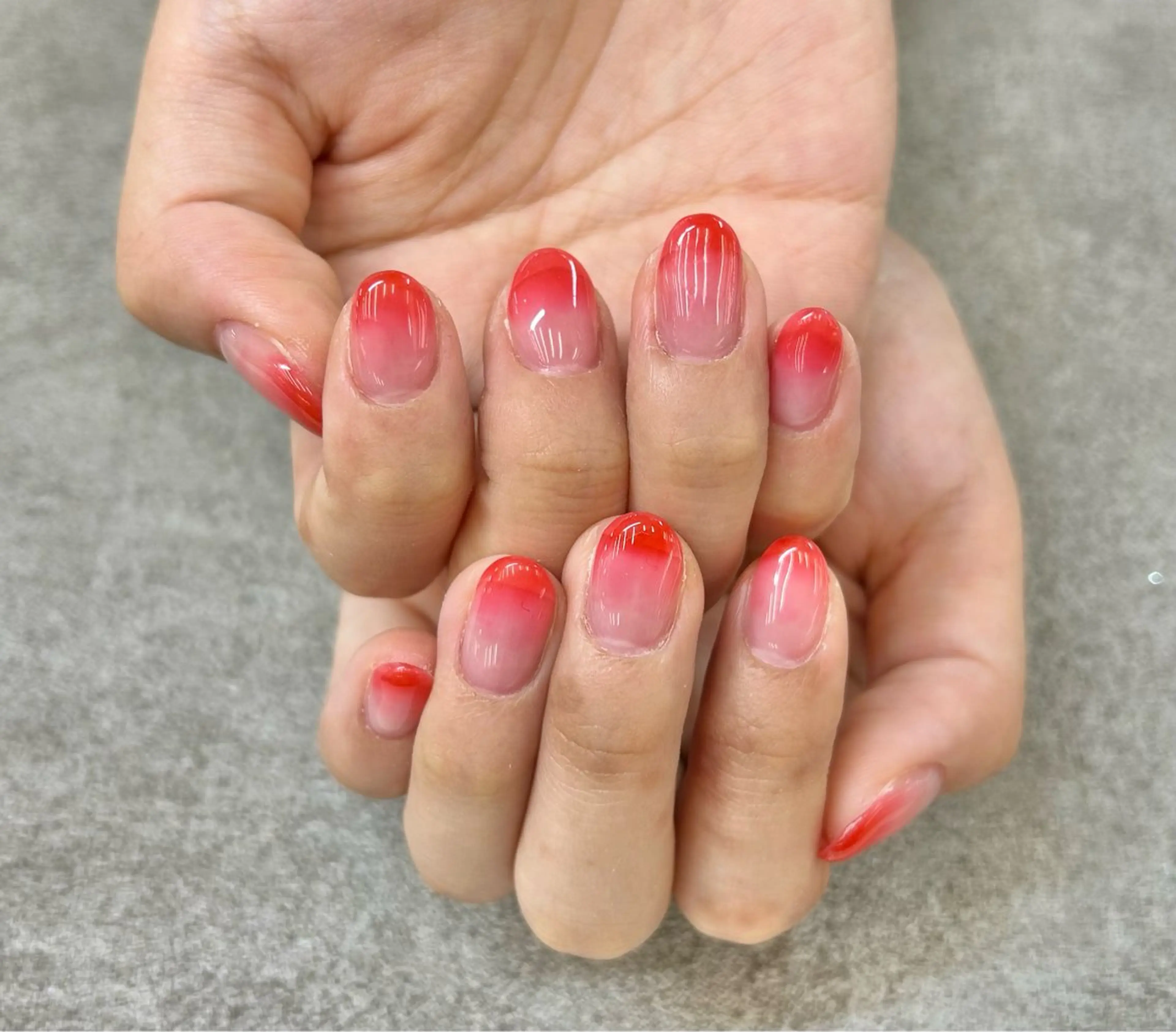 ネイル グラデーション MAXKELLY MAIKAのネイルデザイン