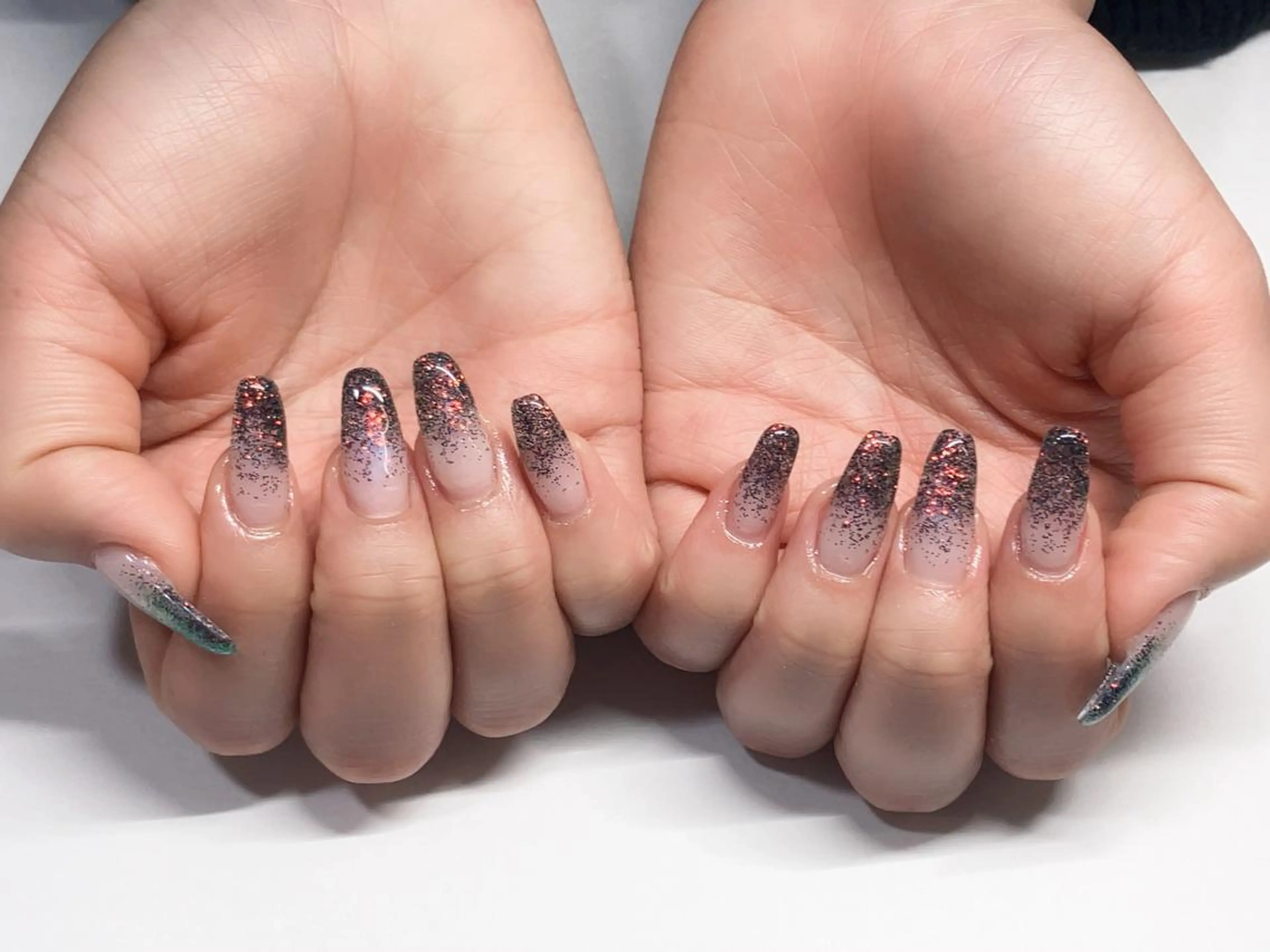 ネイル ラメ(グリッター) ラメグラデーション 整体・ネイル ヨシ堂💅のネイルデザイン