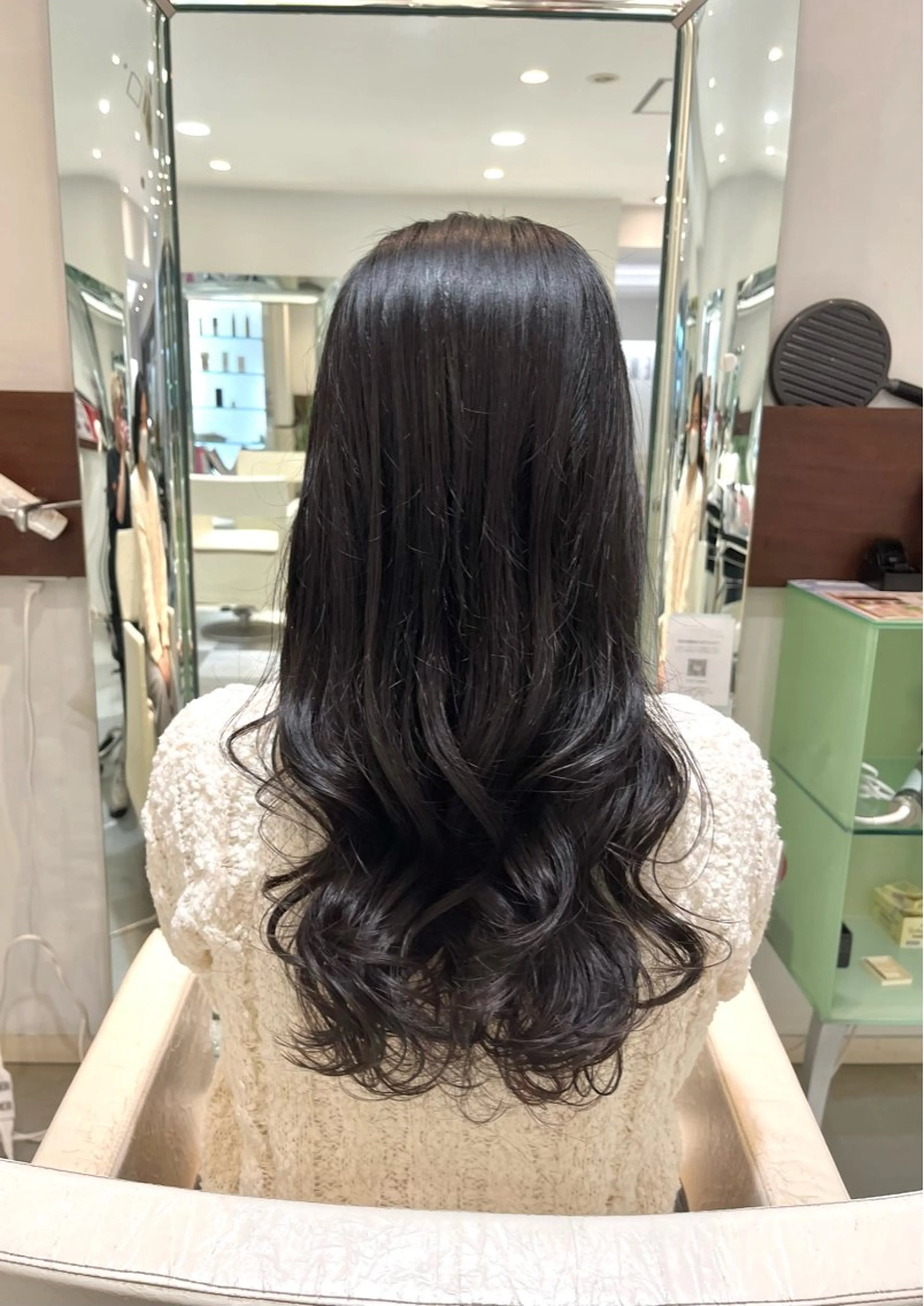 ロング パーマ カット パーマ トリートメント コテ巻き風パーマ 藤澤　知彌のヘアスタイル