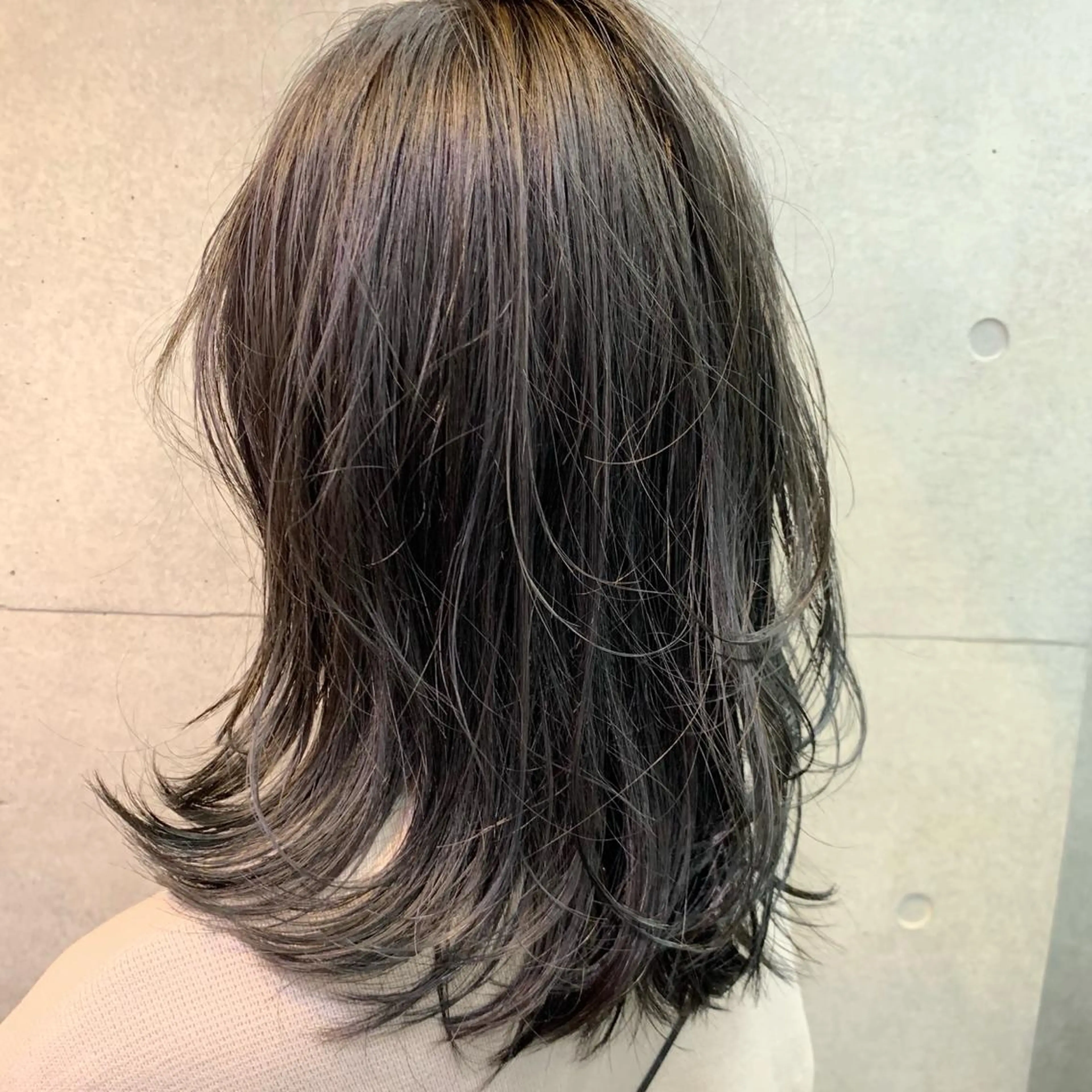 ミディアム レイヤーカット カット ヘアカラー トリートメント オシャレ髪✔️ 店長オオキアキヒロのヘアスタイル