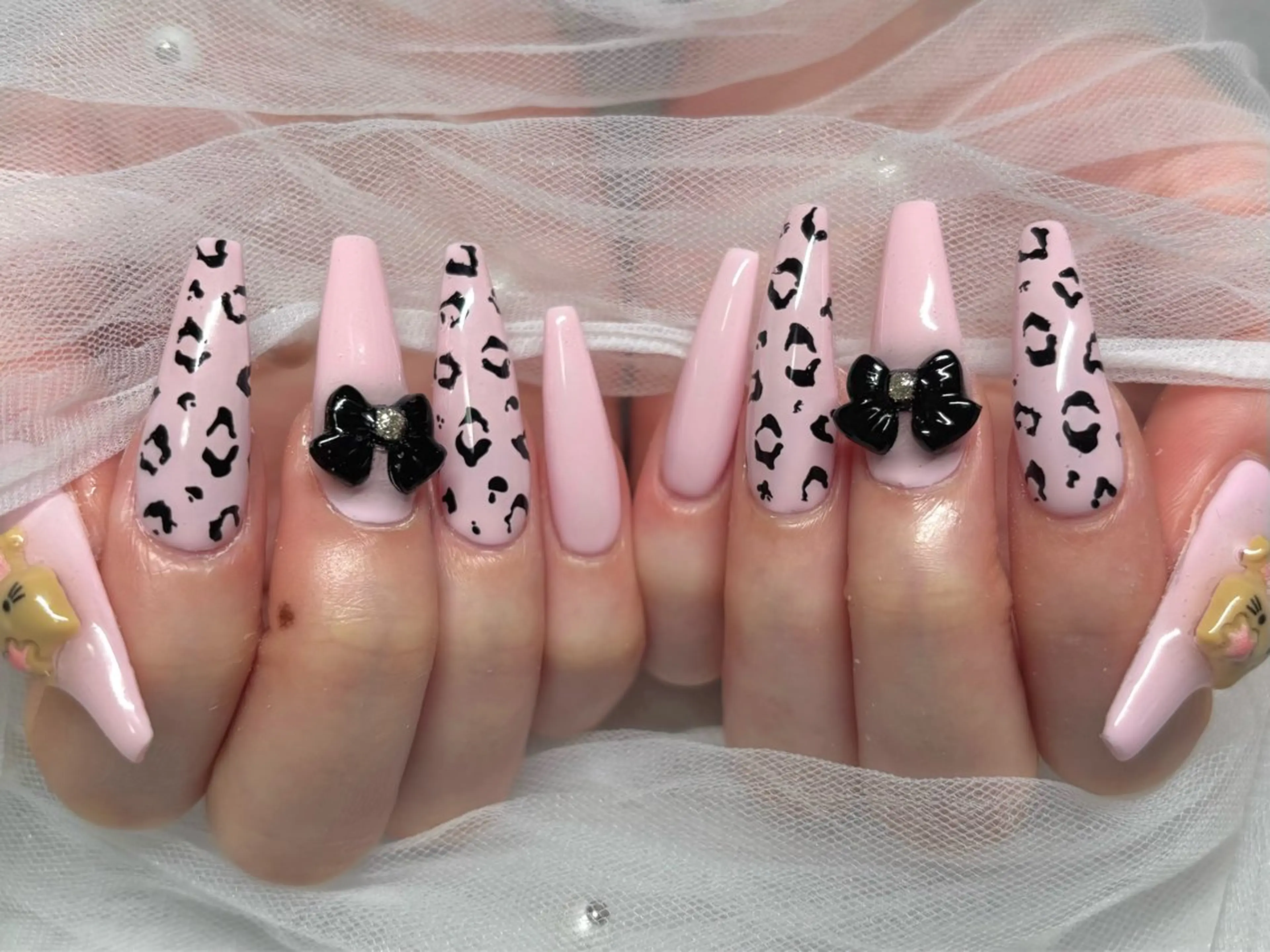 ネイル Roi〈ロワ〉 Akariのネイルデザイン