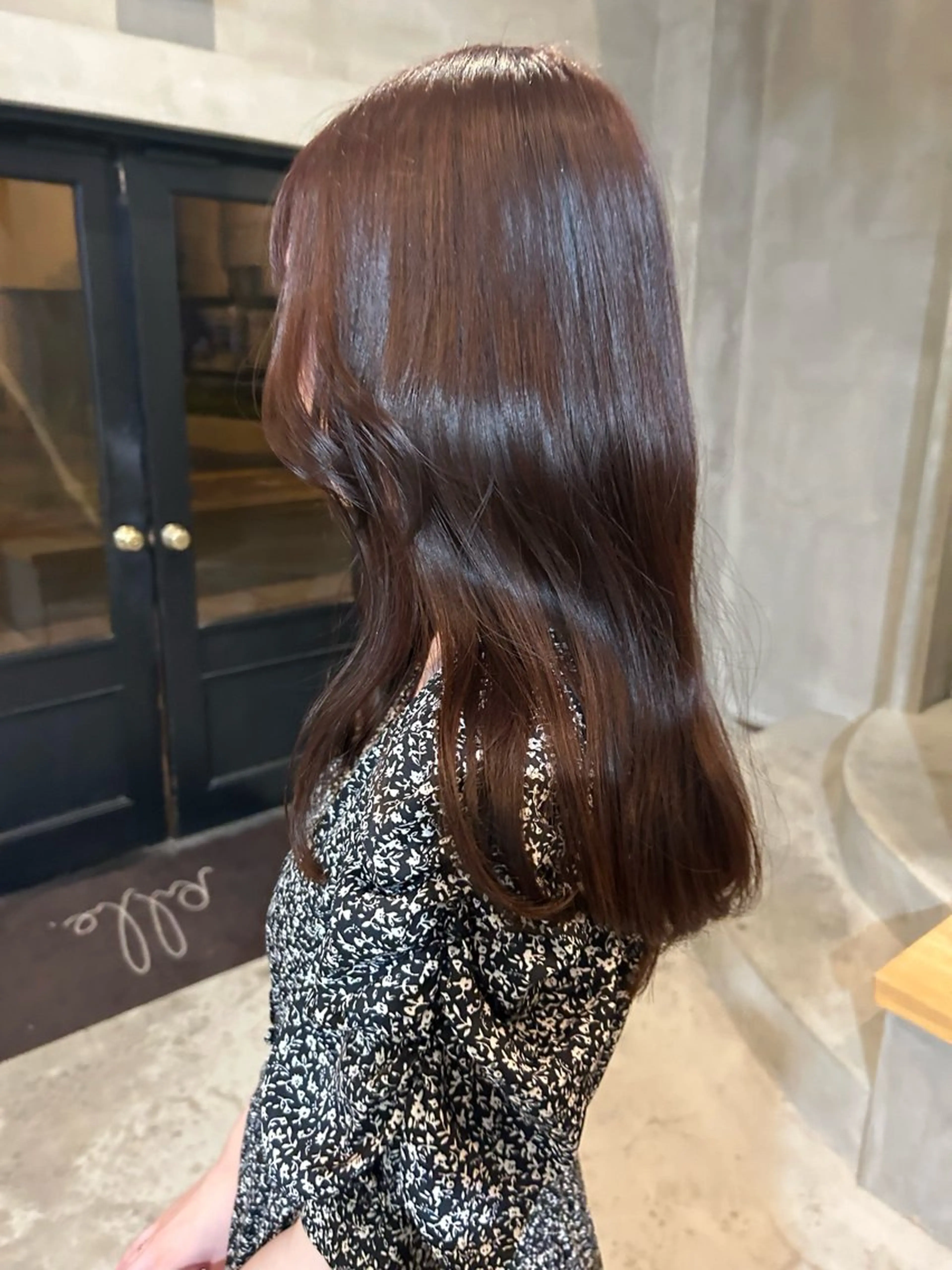 カラー ブラウンカラー ピンクカラー Piu-所属・古澤 芽依のヘアスタイル