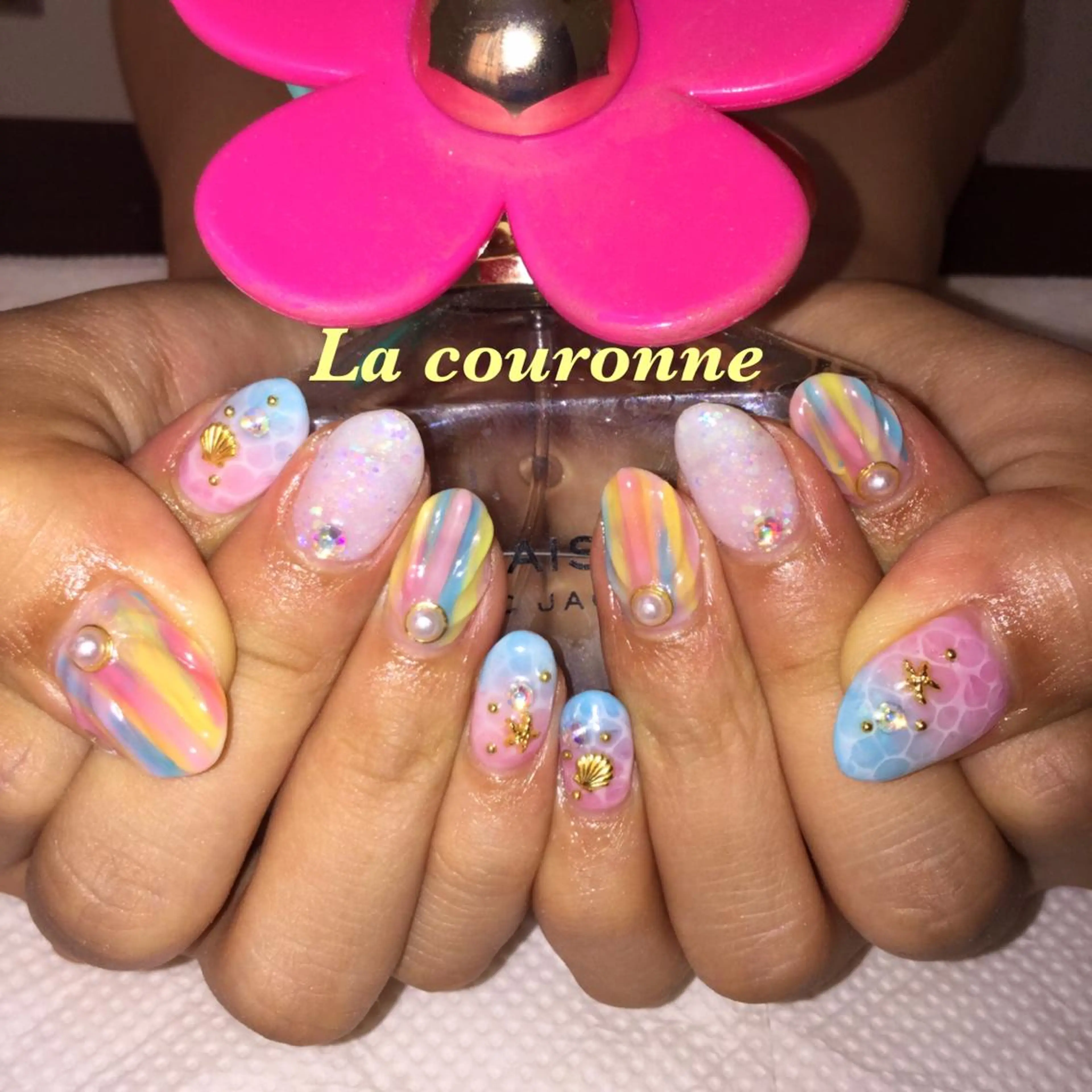 ネイル Lacouronne NATSUMIのネイルデザイン