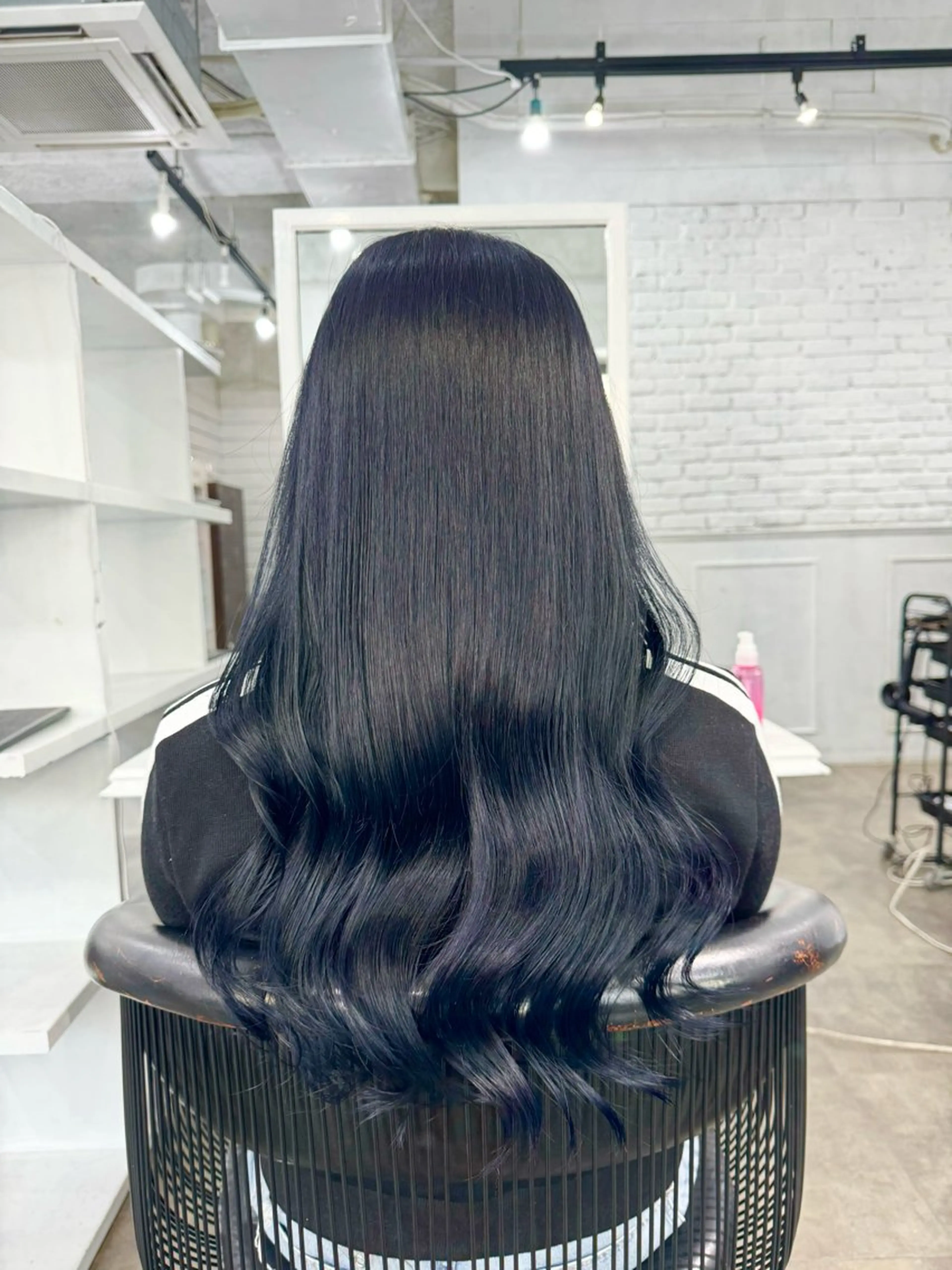 ロング カラー バレイヤージュ ミストバング ベージュカラー ブリーチ 抜きっぱなしブロンド SALOWIN札幌大通り所属・札幌ブリーチカラー/ ダブルカラー/ドイのヘアスタイル