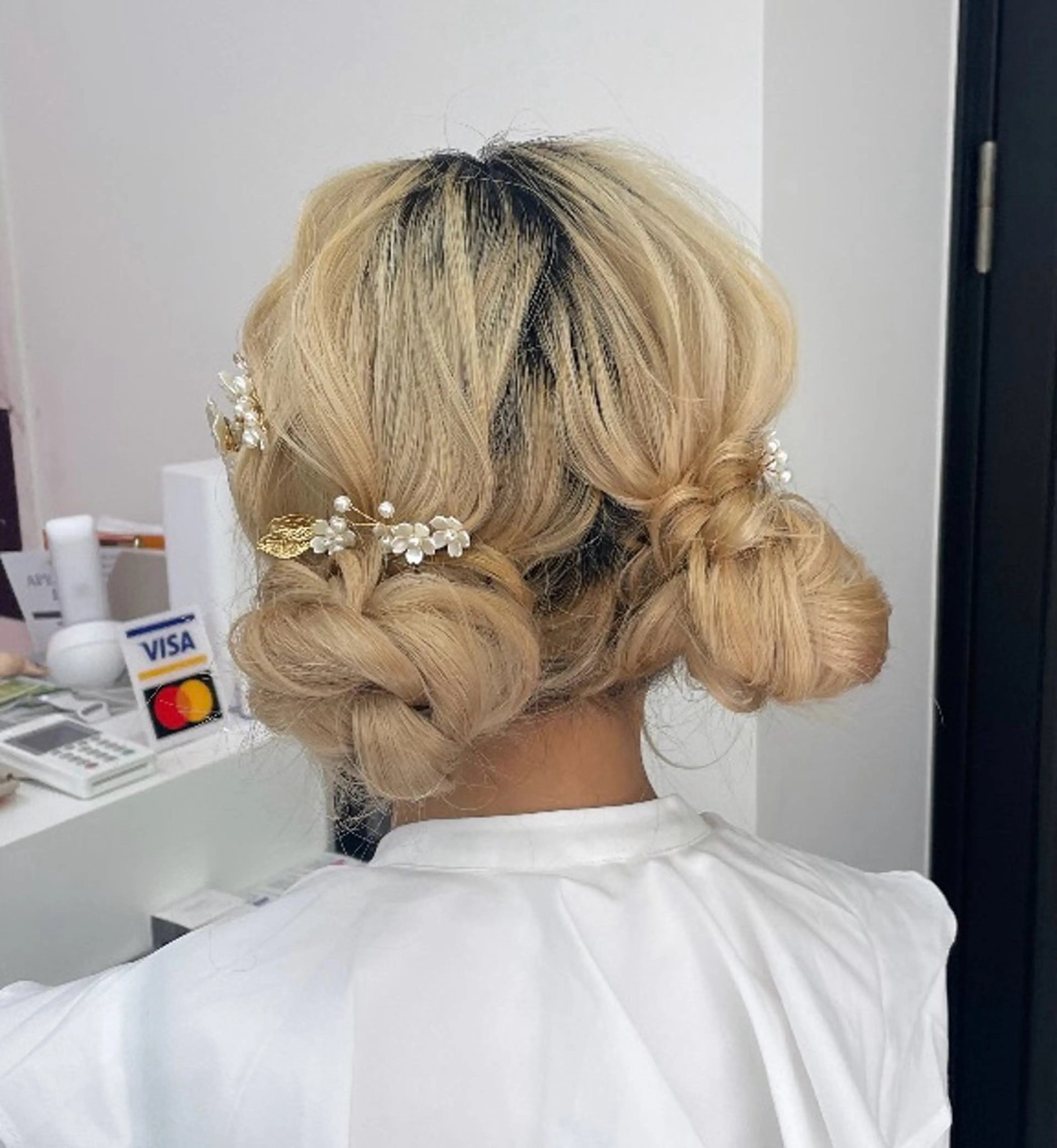 ヘアアレンジ お団子ヘア JPCY MIRIYAのヘアスタイル