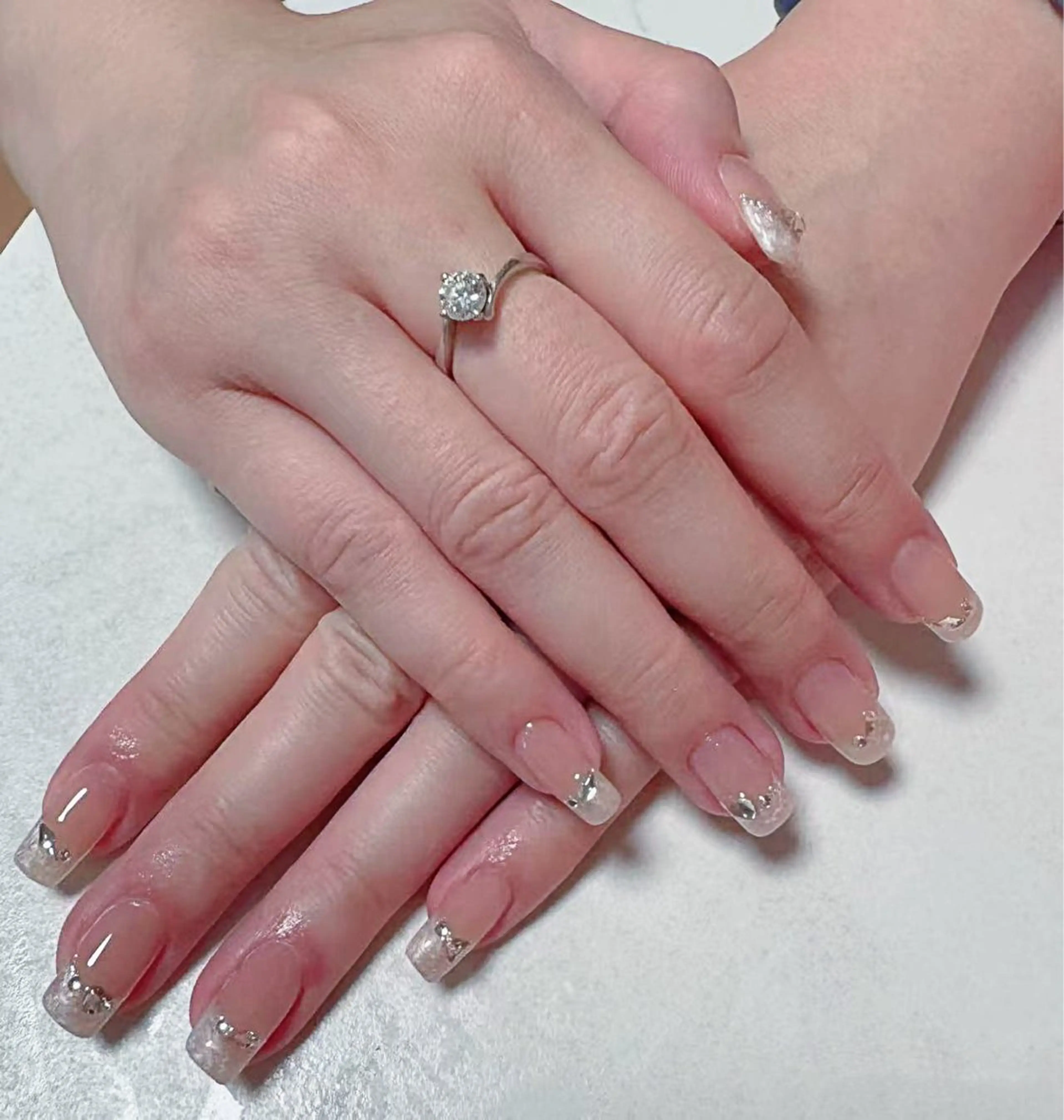 ネイル フレンチネイル ハンドネイル Emily Garden 六本木のネイルデザイン