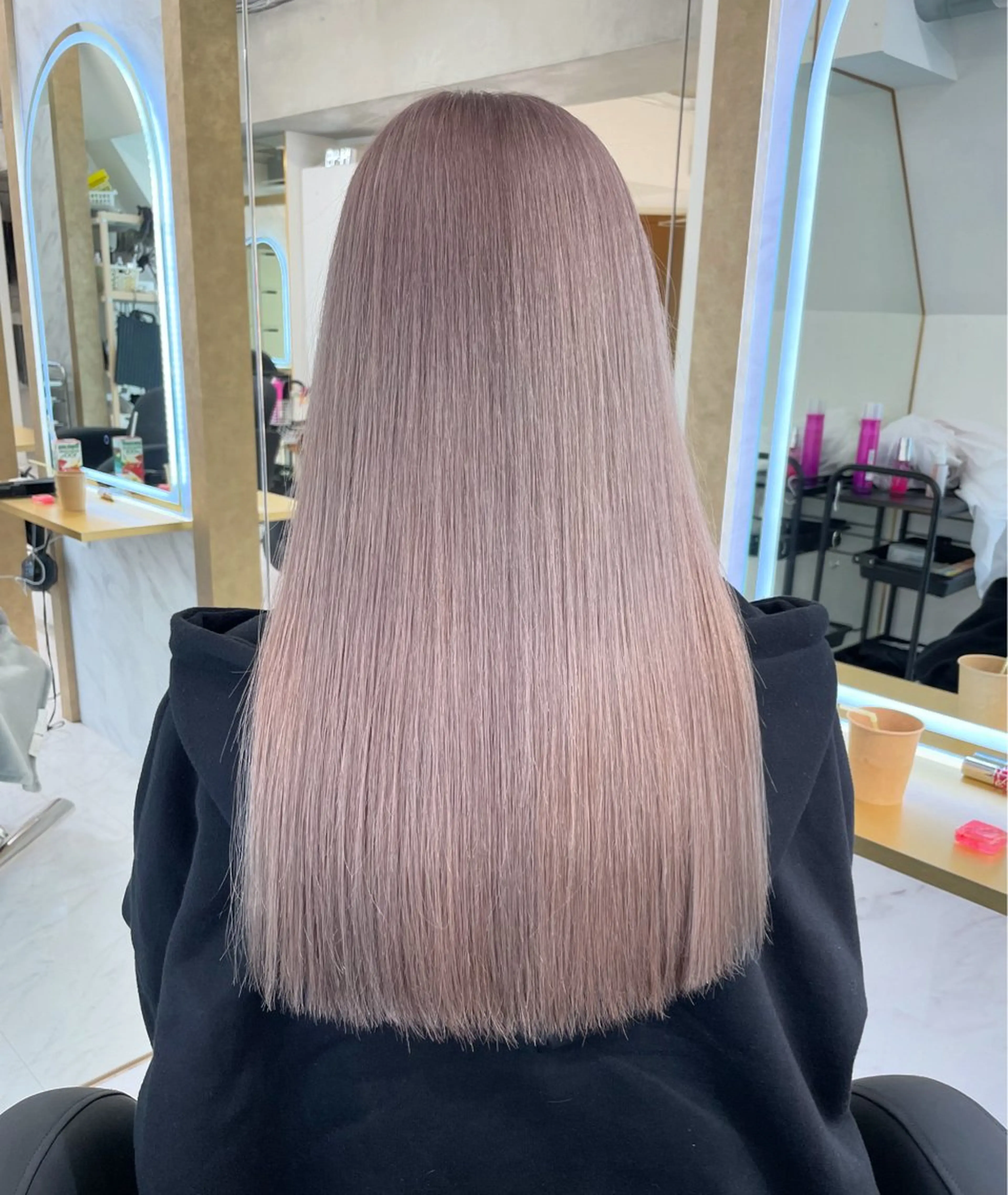 ロング シールエクステ ボブ エクステ 顔周りカット ハイライト カット ヘアカラー トリートメント loa所属・🔗透明感カラー🔗 エクステ✂️はるちかのヘアスタイル