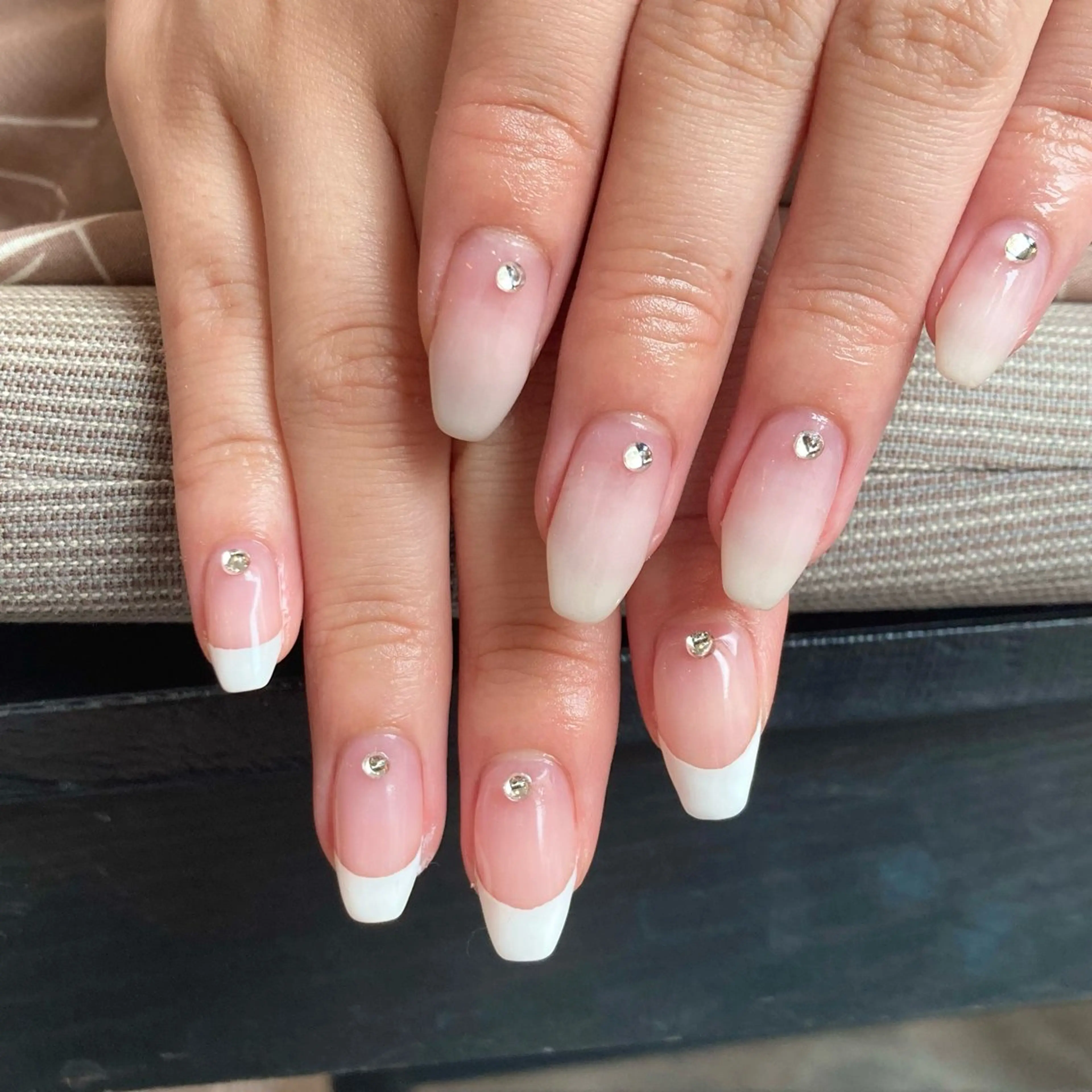 ネイル ハンドネイル shio ♡ 1〜2月予約受付中のネイルデザイン