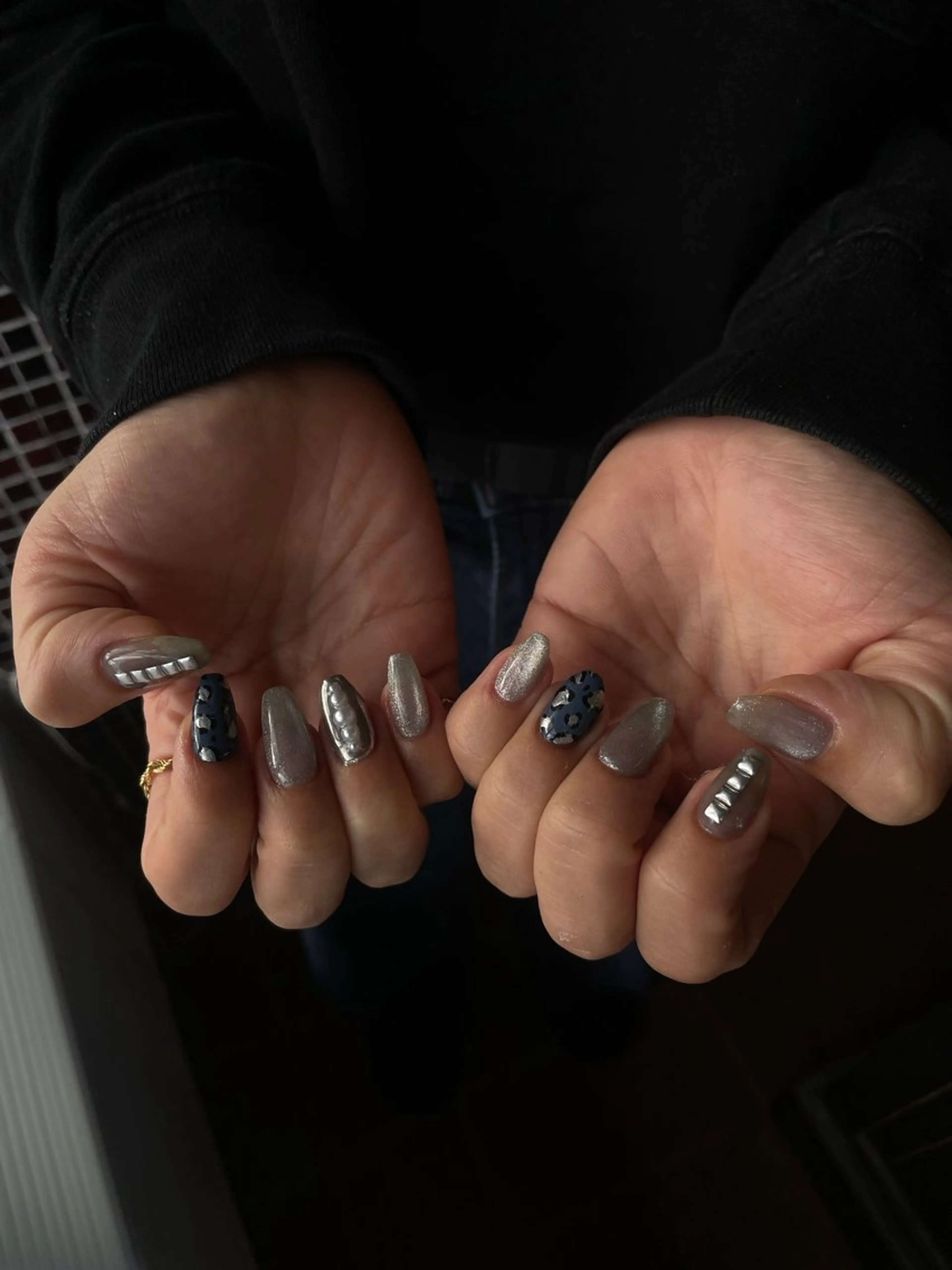 ネイル ハンドネイル shion .のネイルデザイン