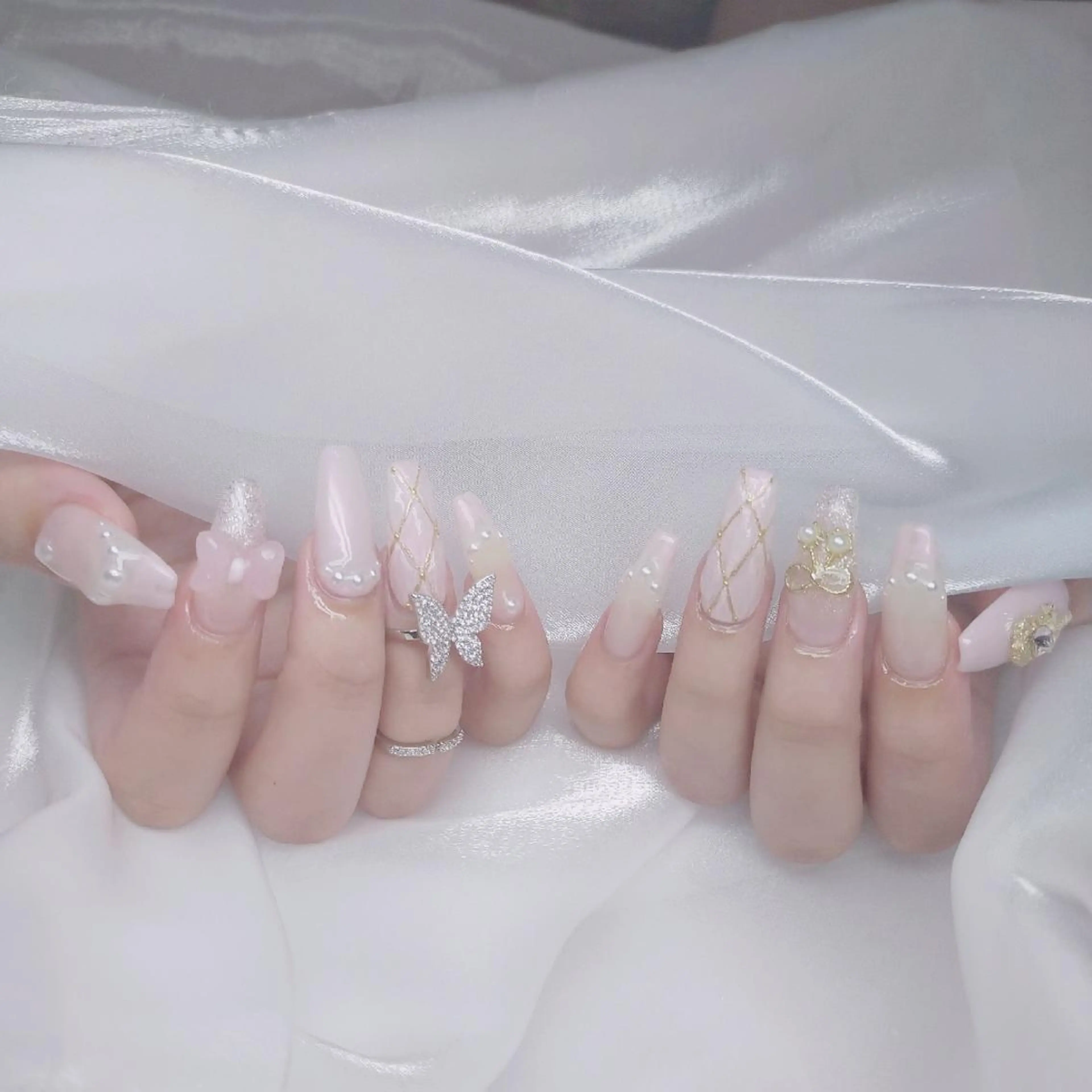 ネイル ハンドネイル 森 ネイルサロンのネイルデザイン