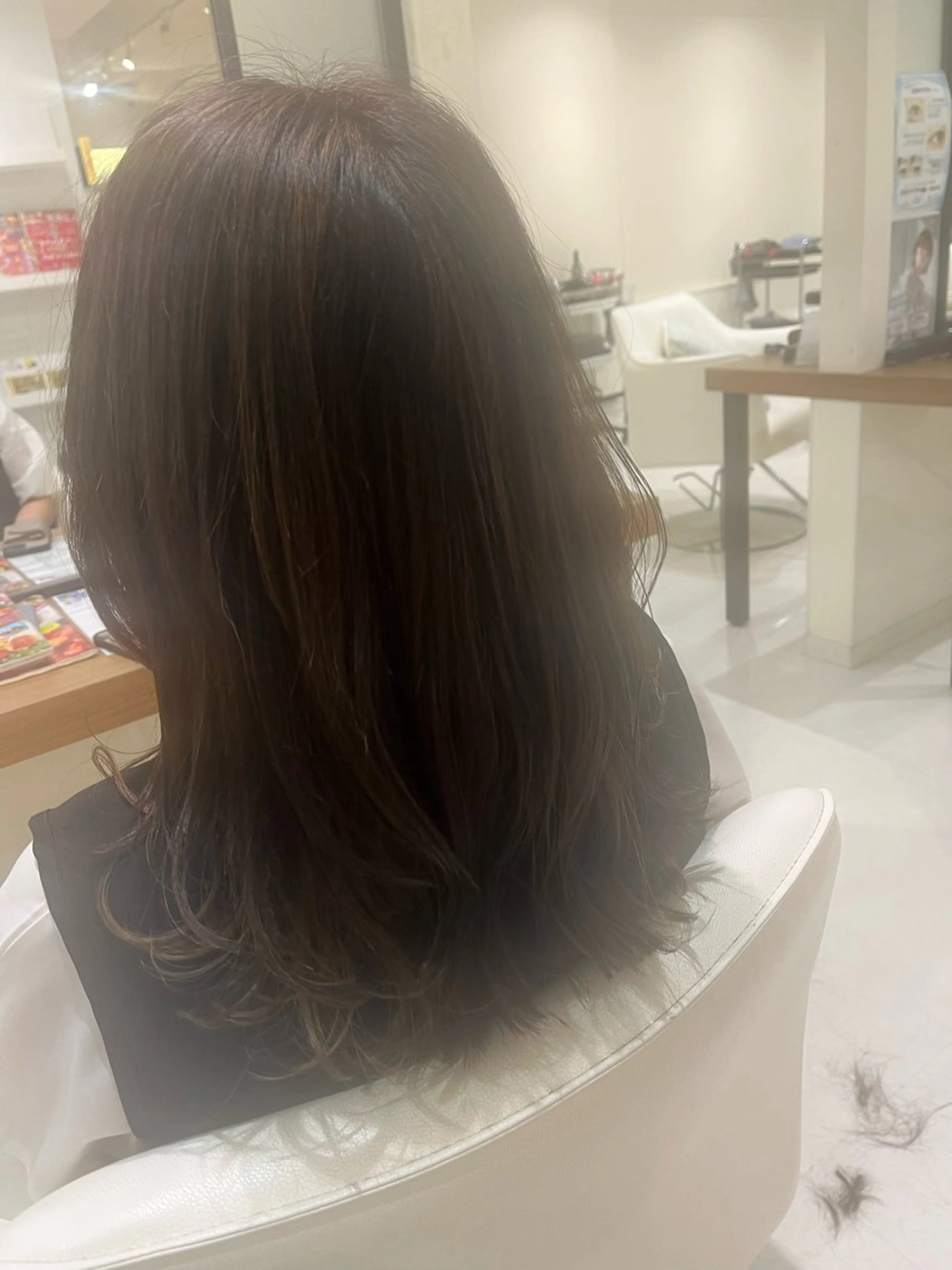 ミディアム 山内 優奈のヘアスタイル