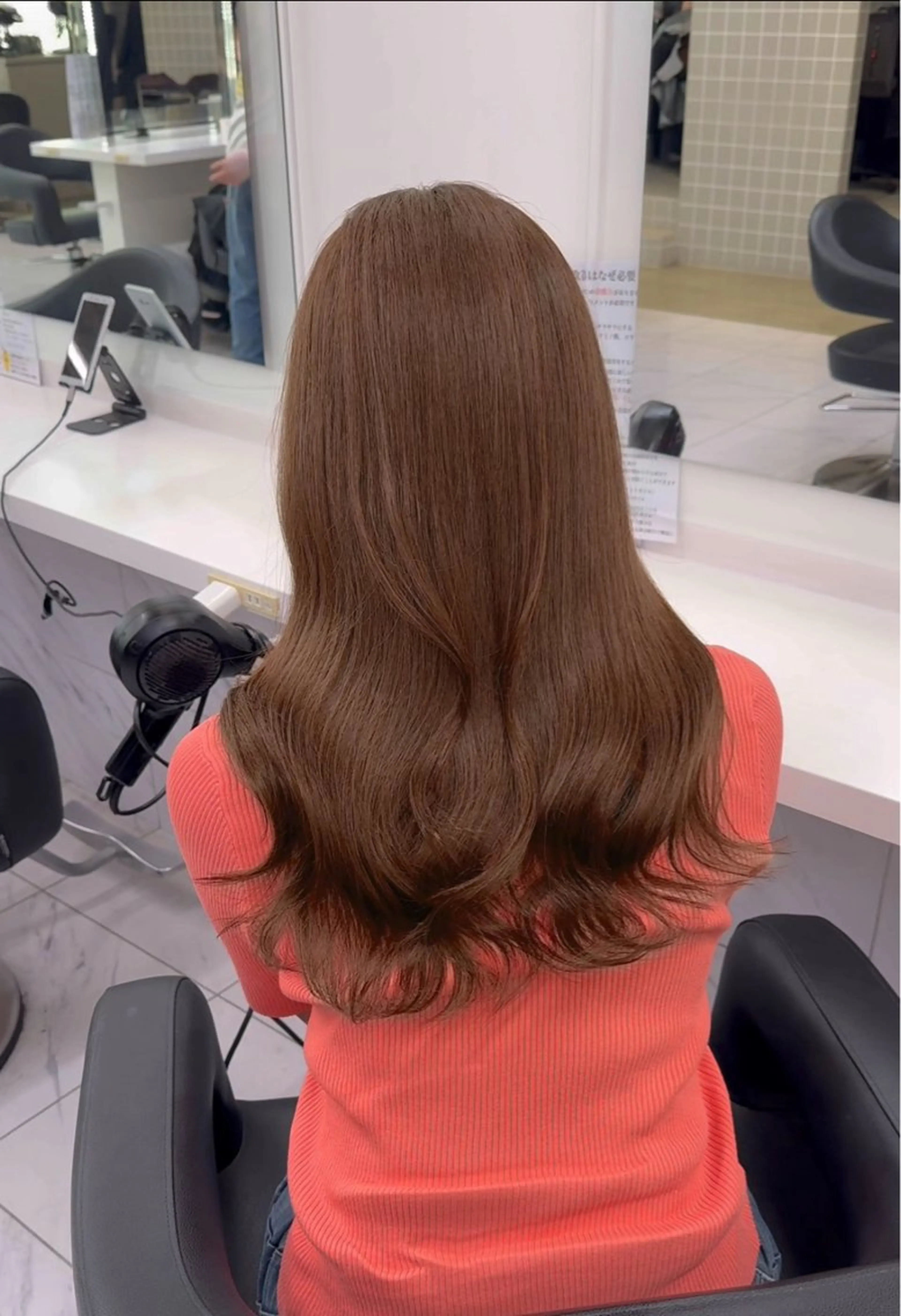 セミロング カラー ヘアアレンジ ベージュカラー ブリーチ ヘーゼル ブリーチなしカラー ヘアカラー トリートメント ヘッドスパ ヘアセット 艶カラー の達人のヘアスタイル