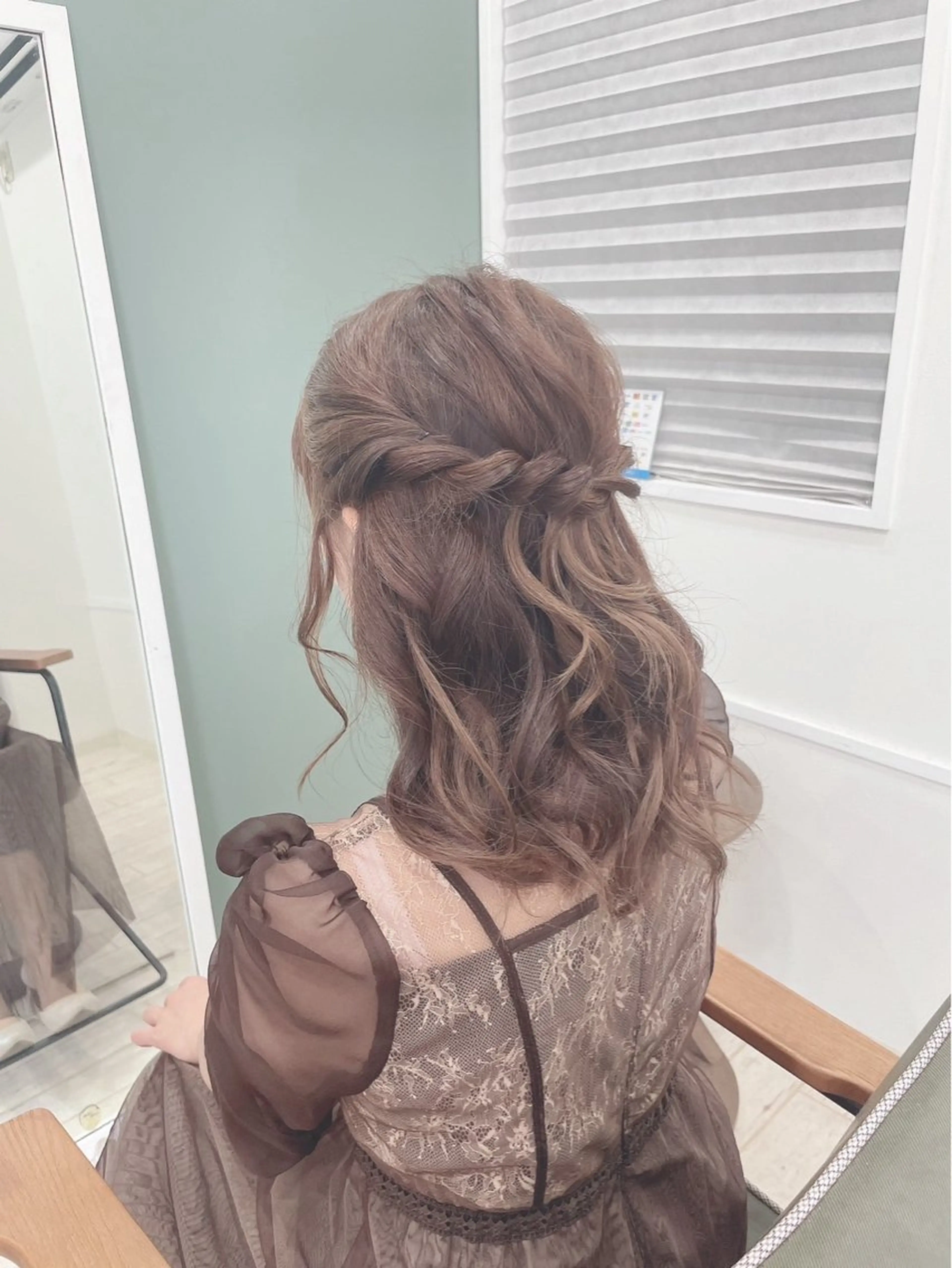 セミロング ヘアアレンジ ヘアセット M.arc 【マーキ】のヘアスタイル