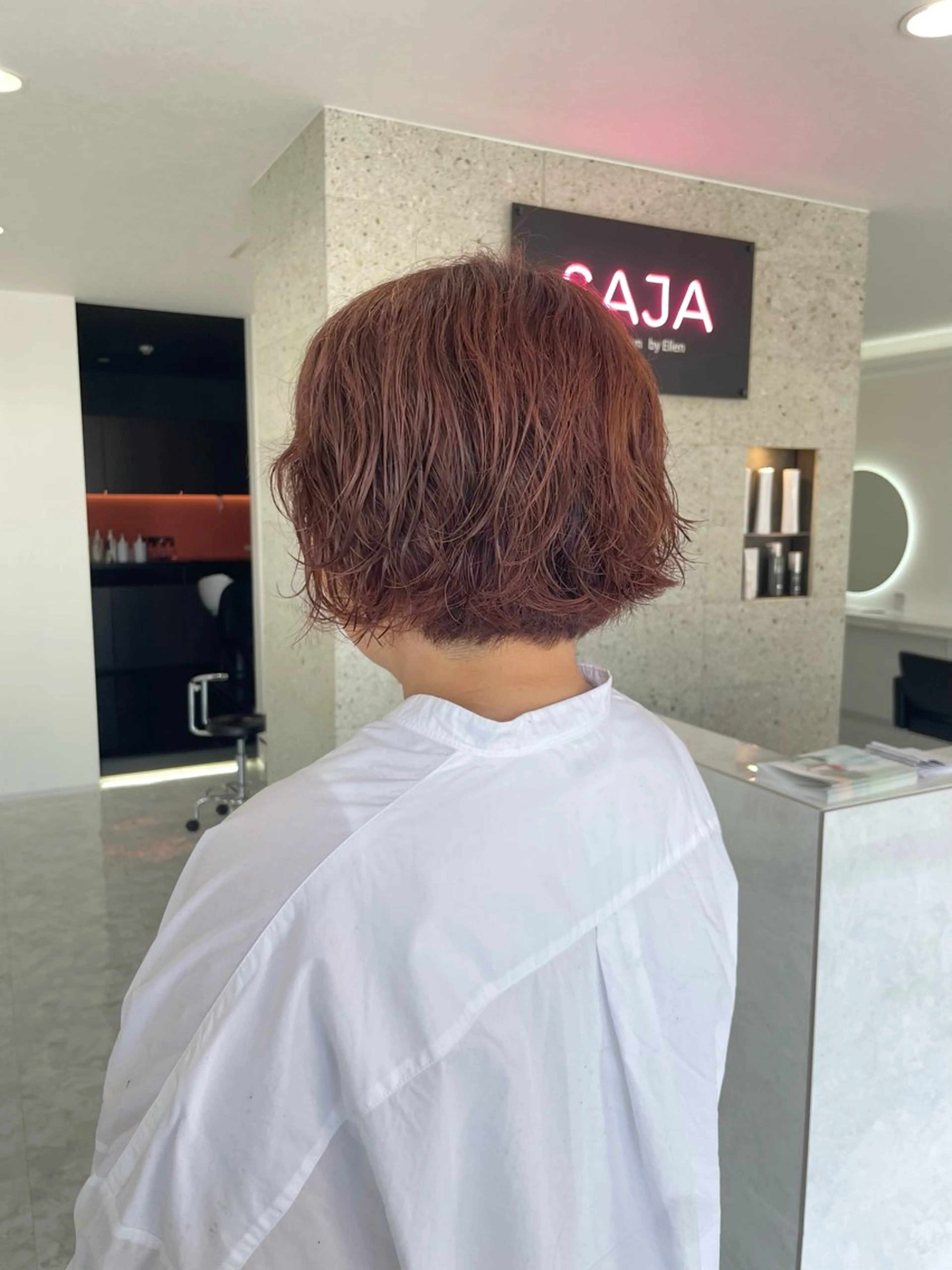 ショート カラー ブラウンカラー オレンジ オレンジブラウン 福田 奈那のヘアスタイル