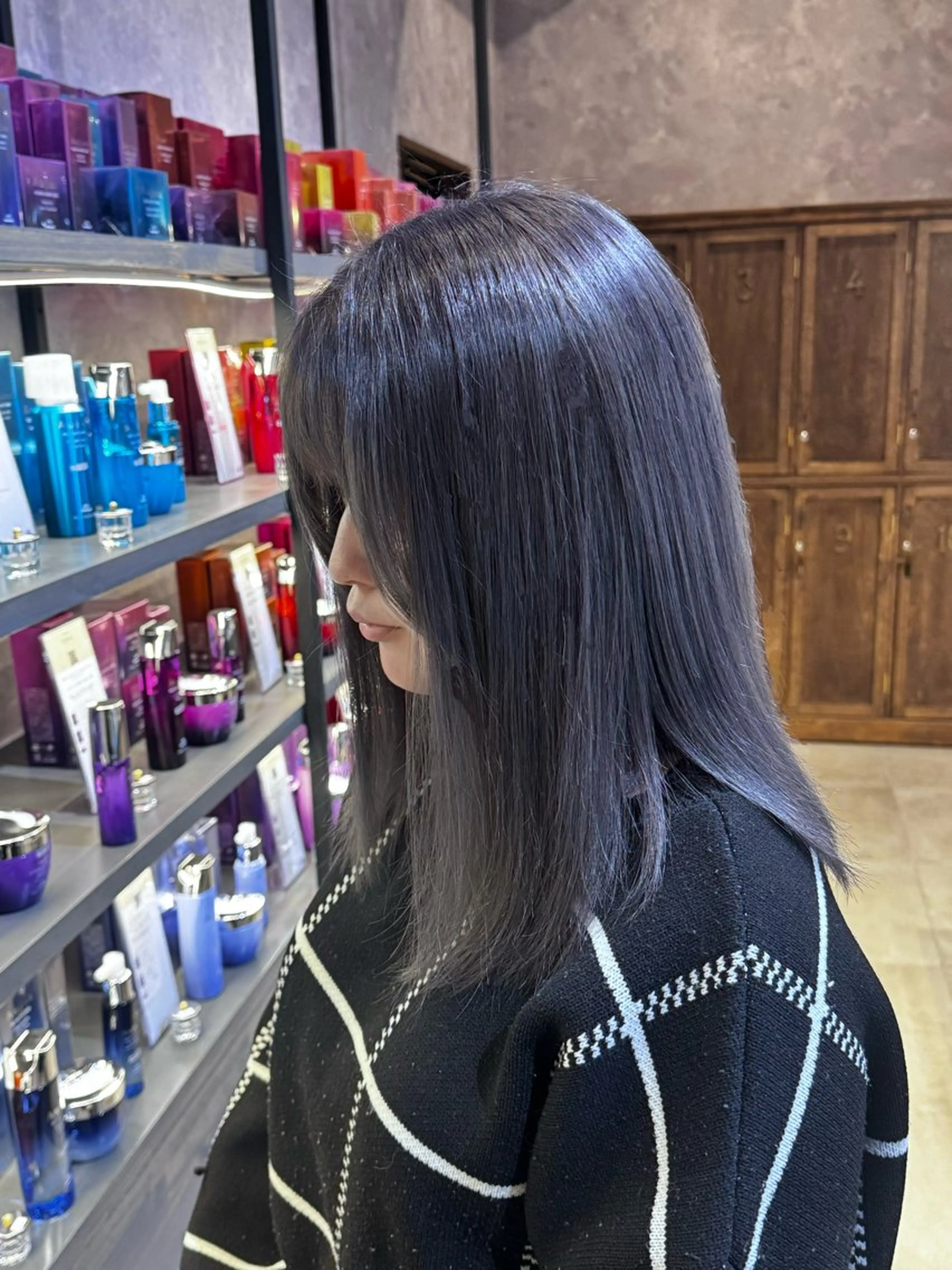 ミディアム カット ヘアカラー 佐藤 凜のヘアスタイル