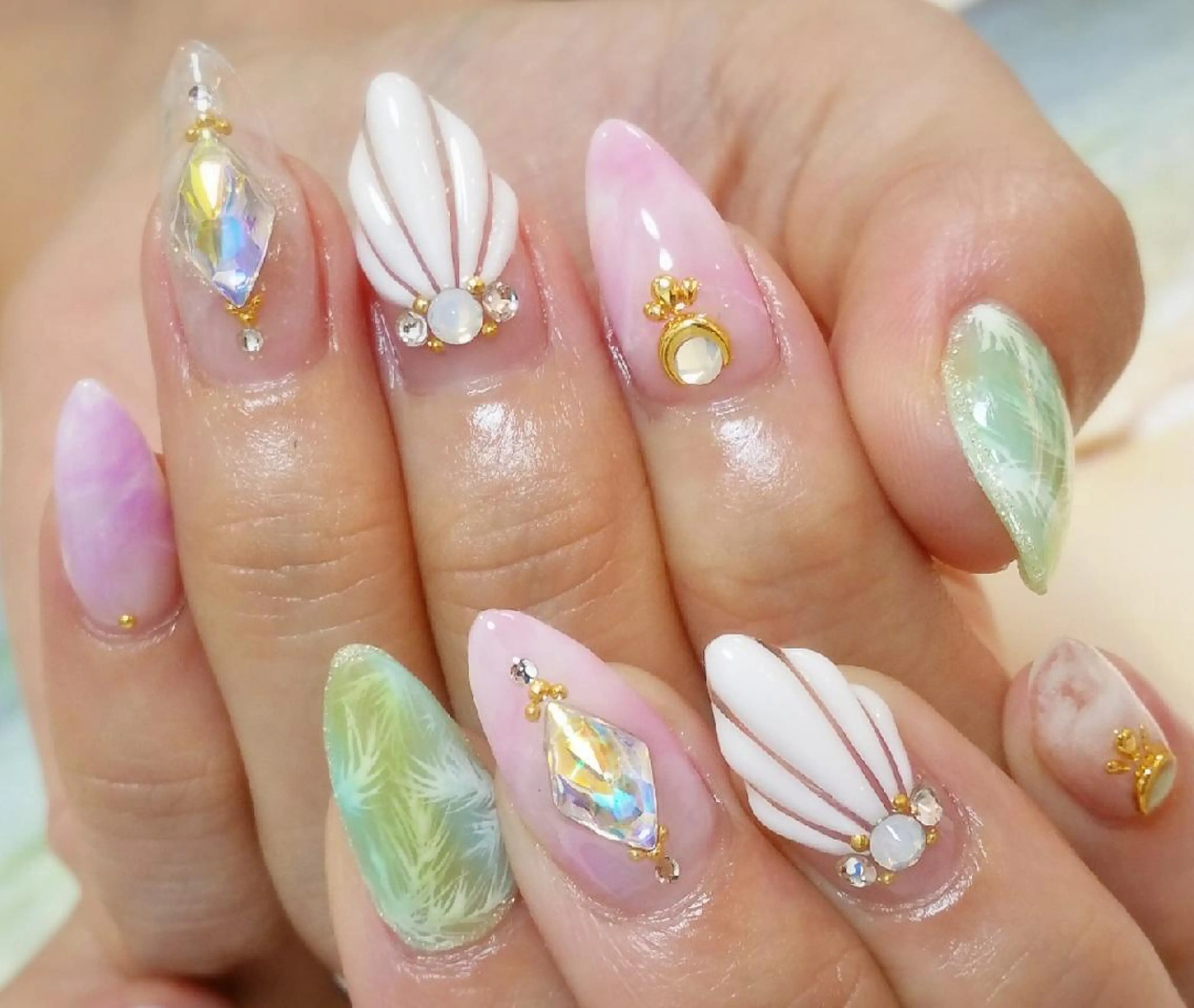 ネイル ハンドネイル 柴田 彩のネイルデザイン