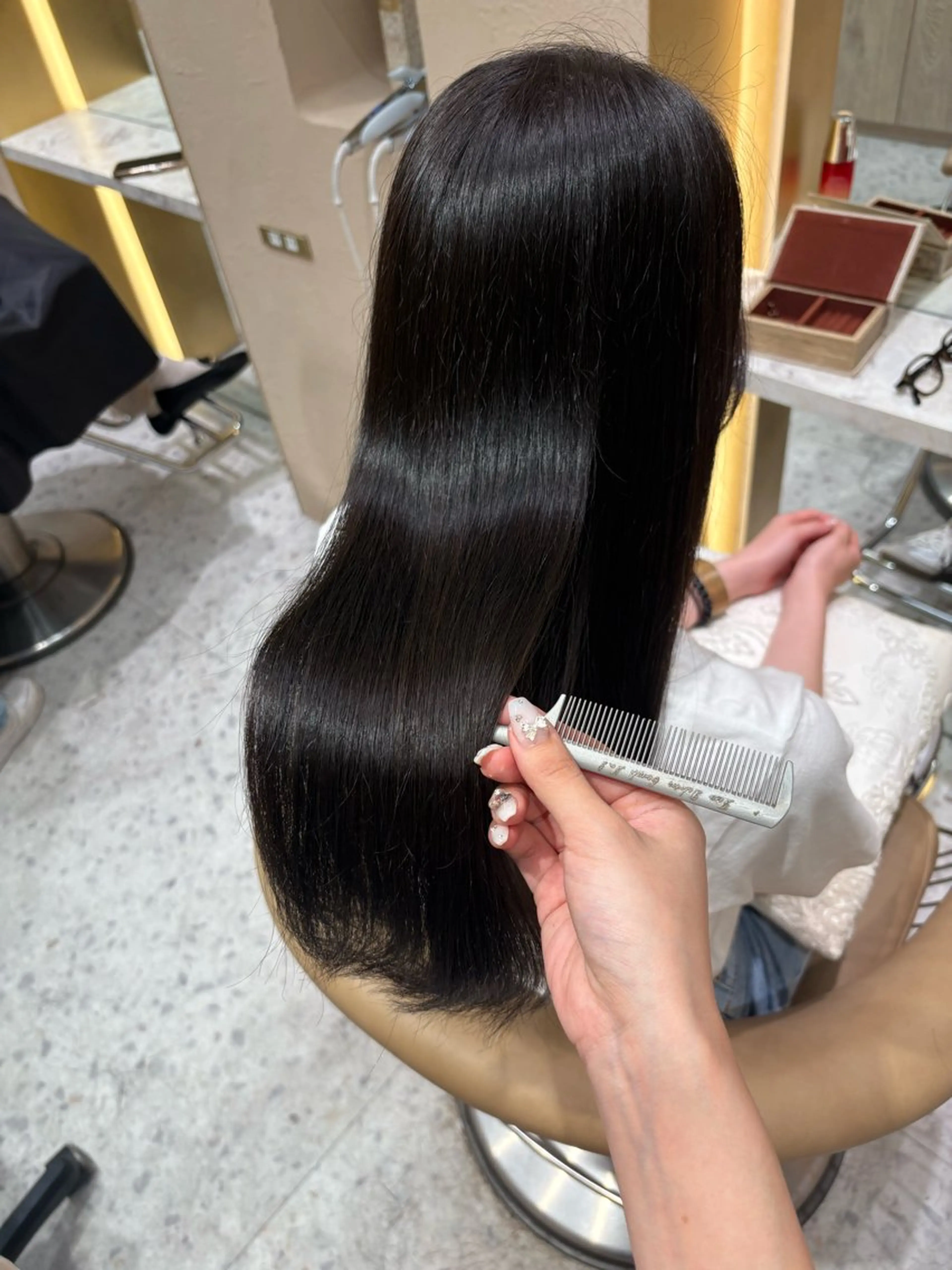 ロング カット 縮毛矯正 Kanami/韓国風 /艶カラーのヘアスタイル