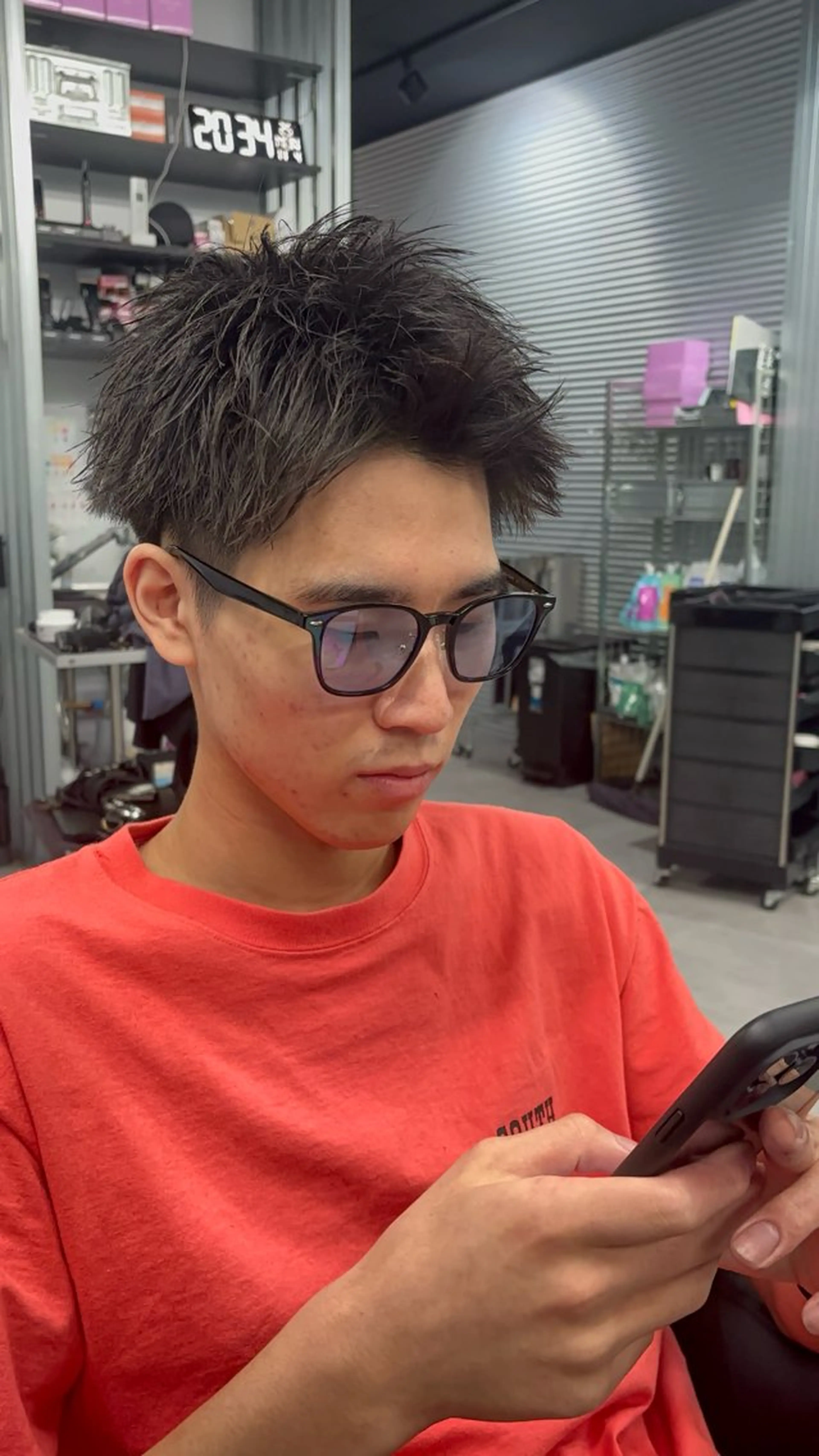 ヘアアレンジ メンズ スパイキーショート 波巻き/ツイスパ/ 短髪/鈴木俊也のヘアスタイル