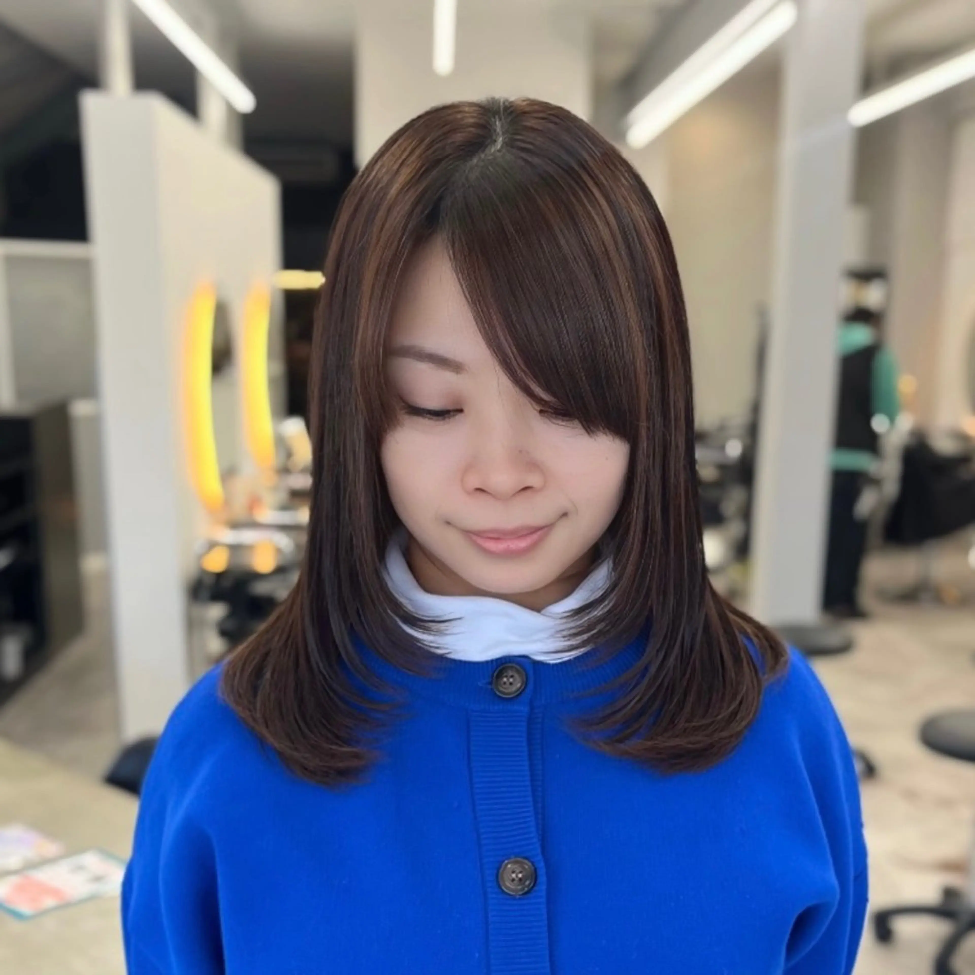 ミディアム 顔まわりレイヤー 顔周りカット レイヤーカット 【レイヤー×透明感 カラー】mayaのヘアスタイル