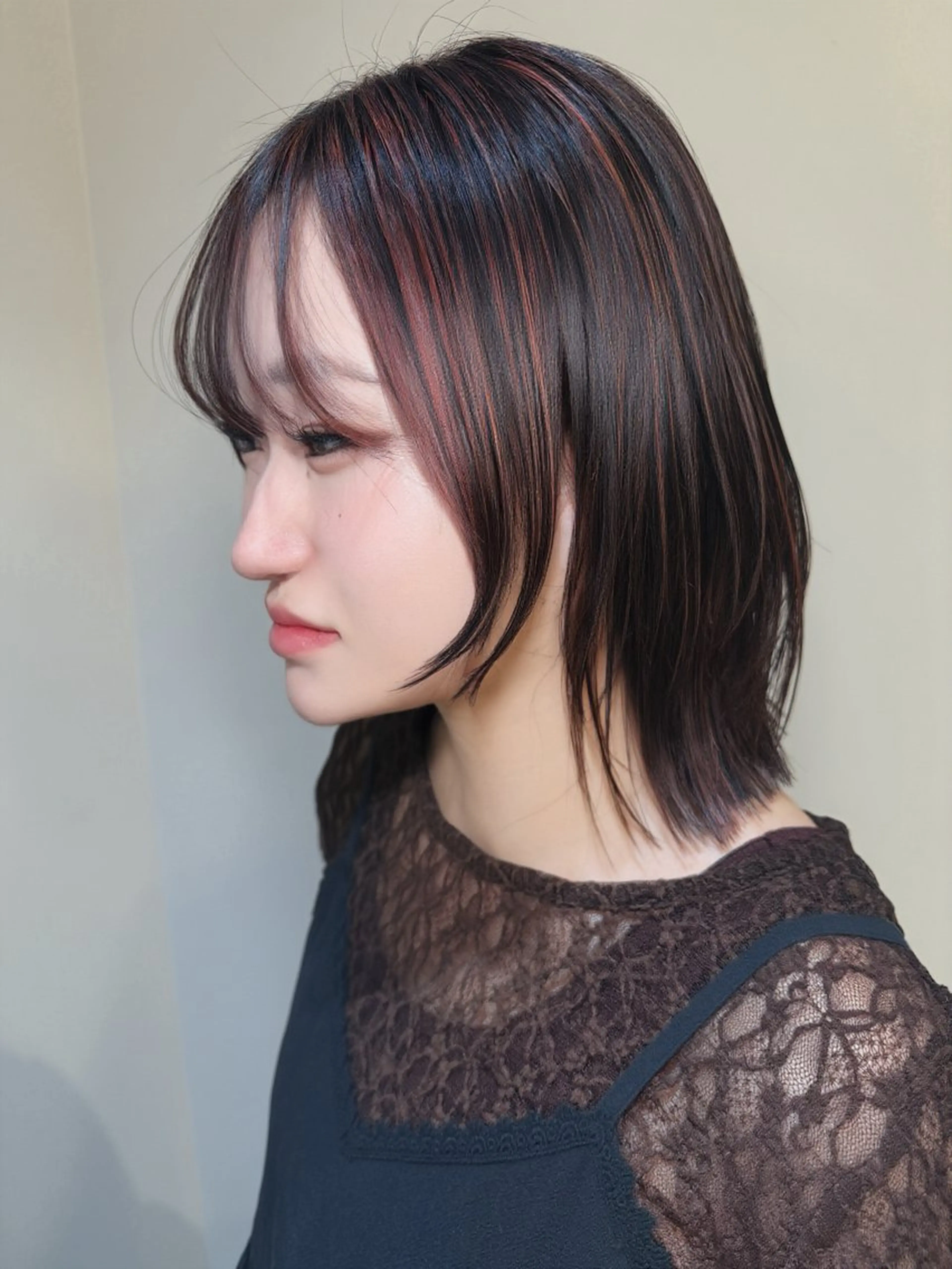 セミロング カラー カット ヘアカラー トリートメント 髪質改善/縮毛矯正 /ブリーチ矯正/岡部のヘアスタイル