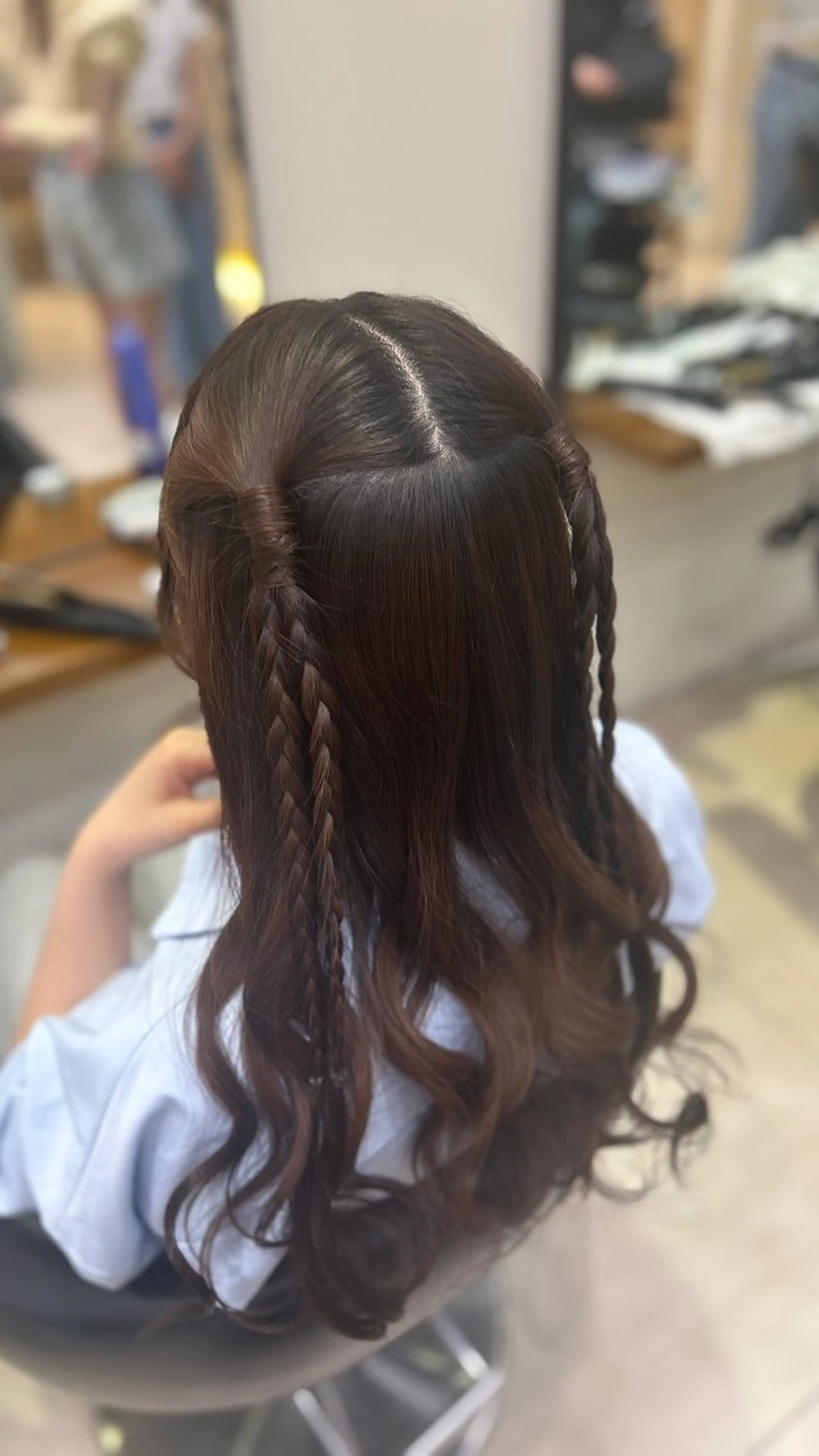 ロング ヘアアレンジ ヘアセット コテ巻き風パーマ 🎀🐈‍⬛/りりのヘアスタイル