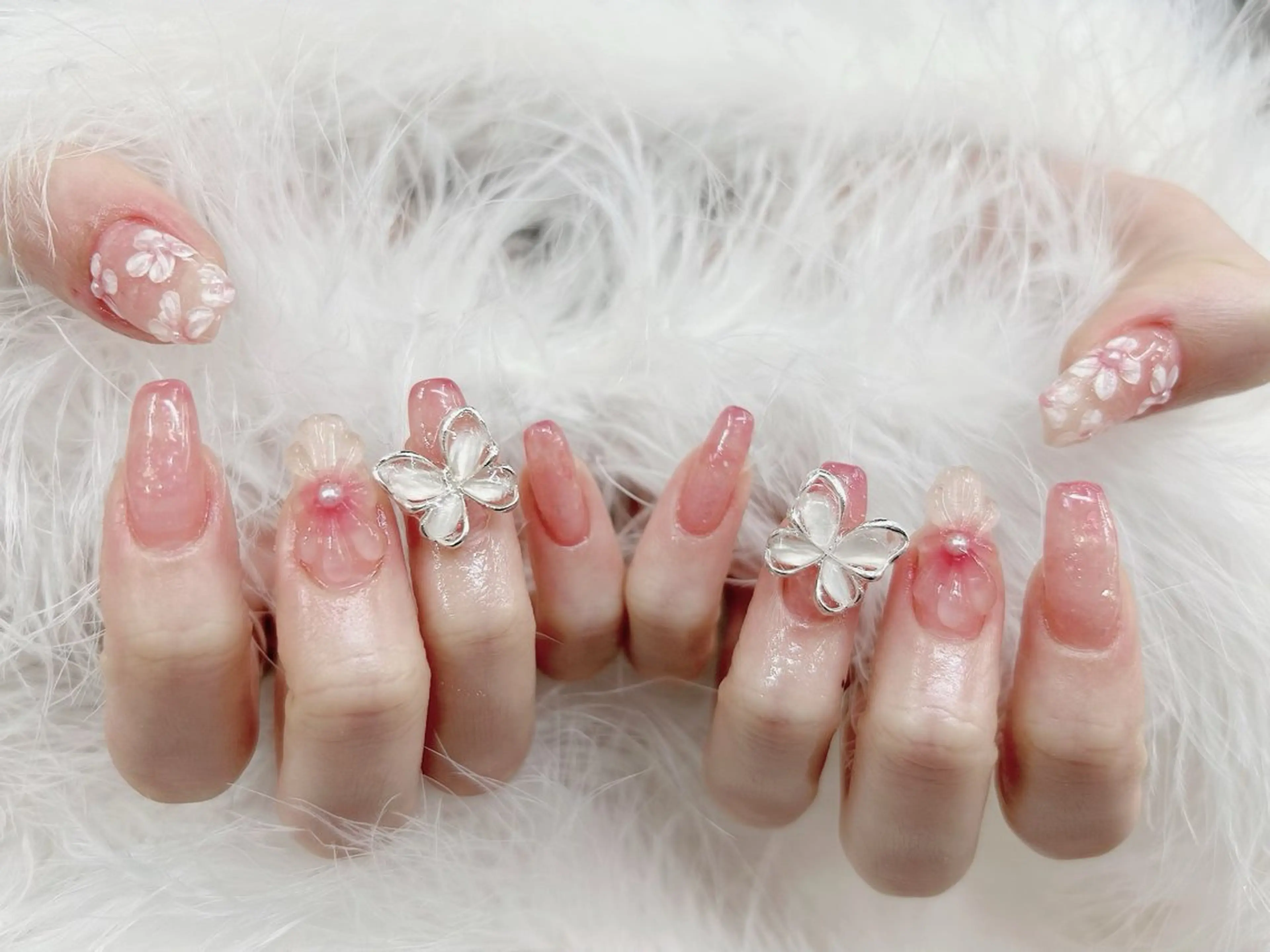 ネイル ネイルサロンクイーン 東京/新宿/大久保のネイルデザイン