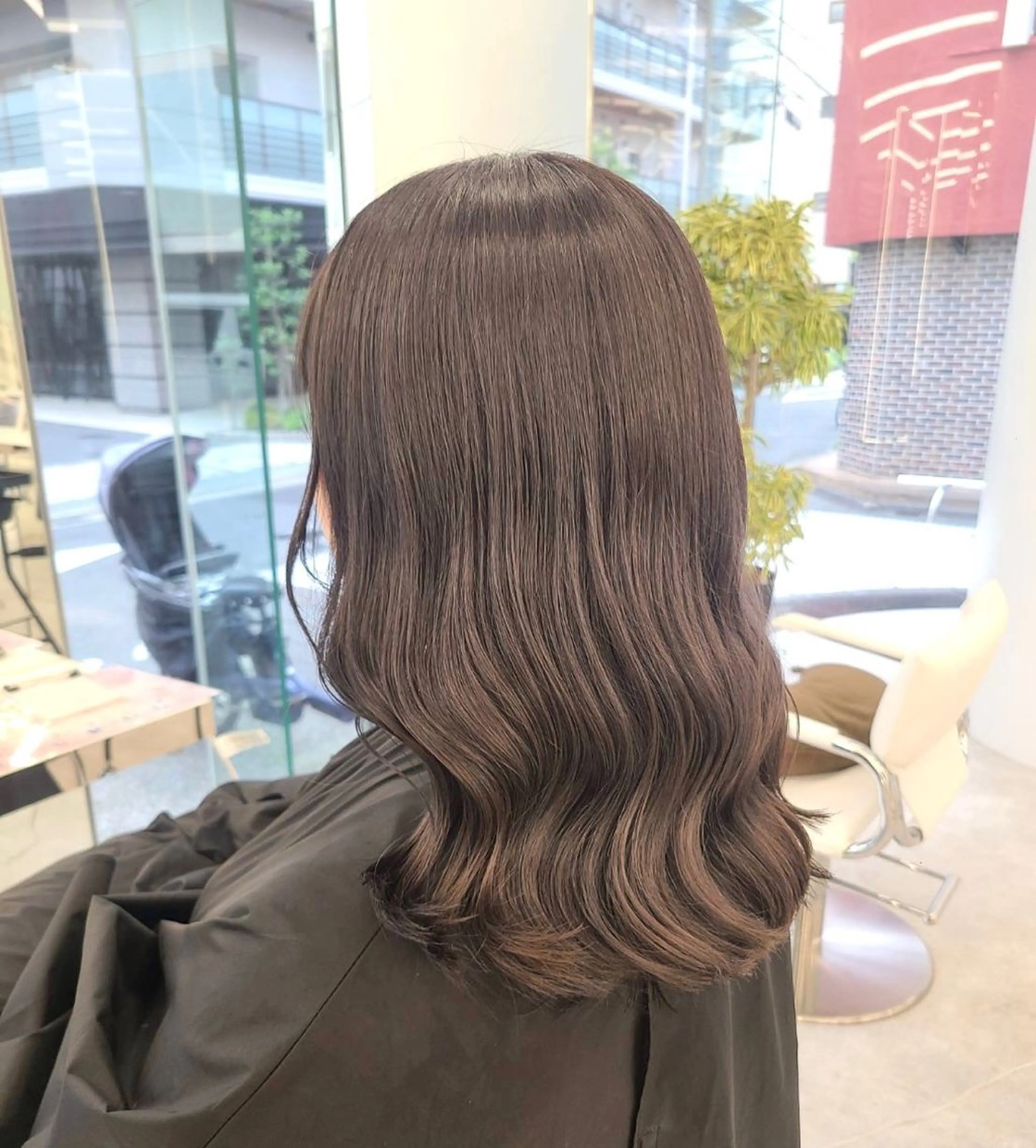 ミディアム カラー 透明感ハイトーン特化 /ケアブリーチ/莉駒のヘアスタイル