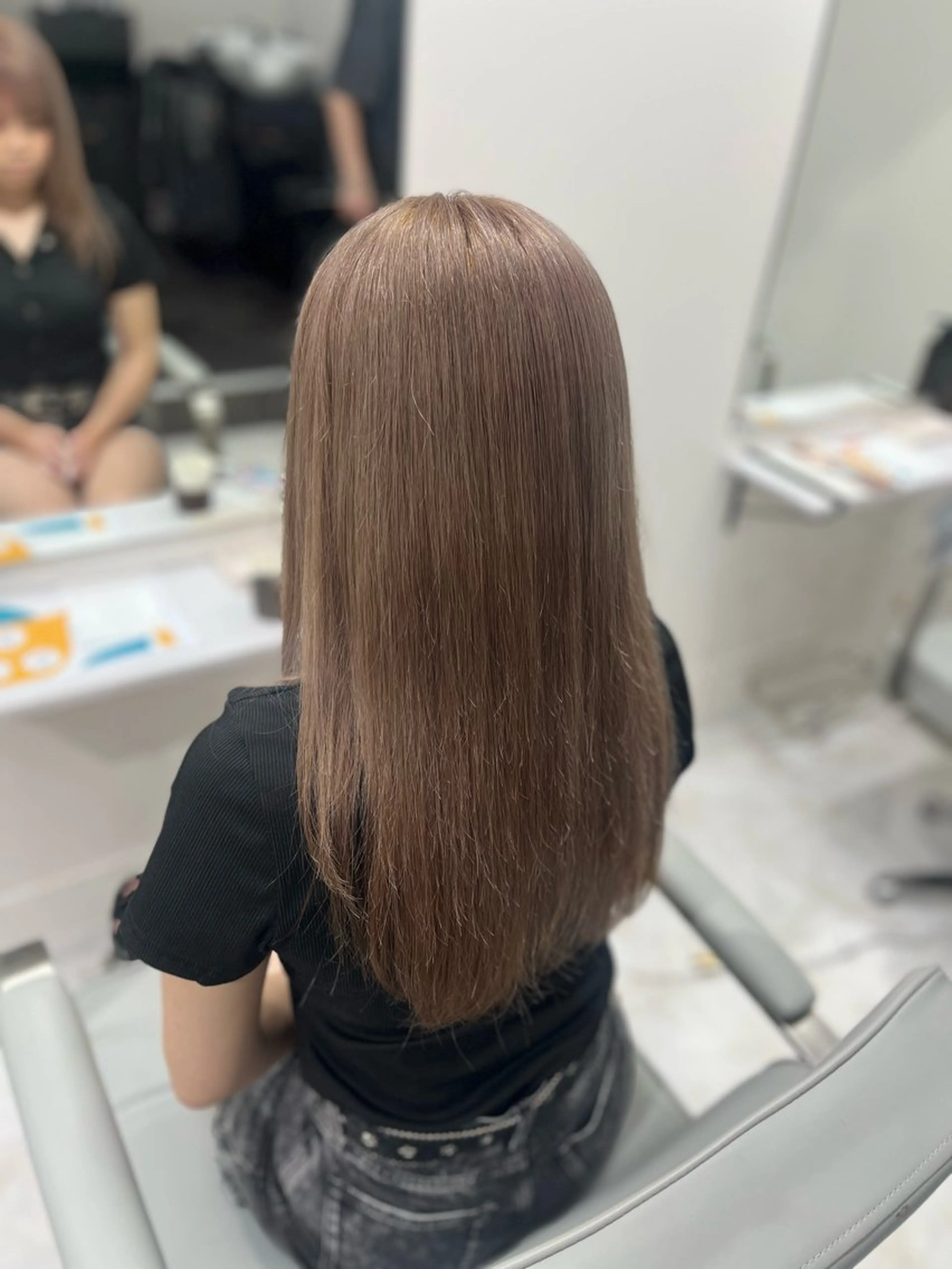 セミロング カラー ヘアアレンジ ヘアカラー トリートメント ヘアセット 🩶【推しハイトーン 】yuzu🩶のヘアスタイル