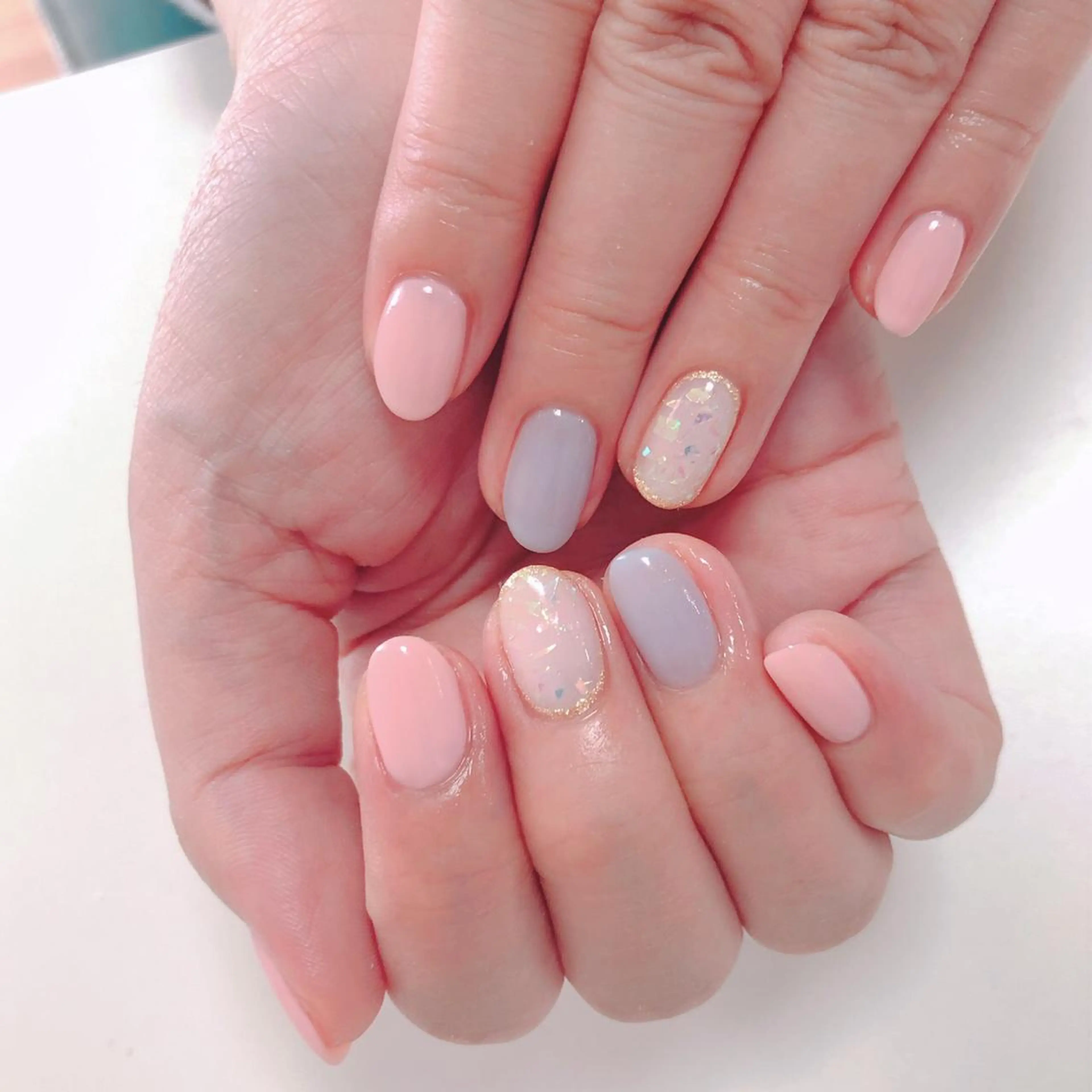 ネイル アートネイル 長さ出し フットネイル グリーン ニュアンスネイル Lily Roseスタッフ一同のマツエク・マツパデザイン