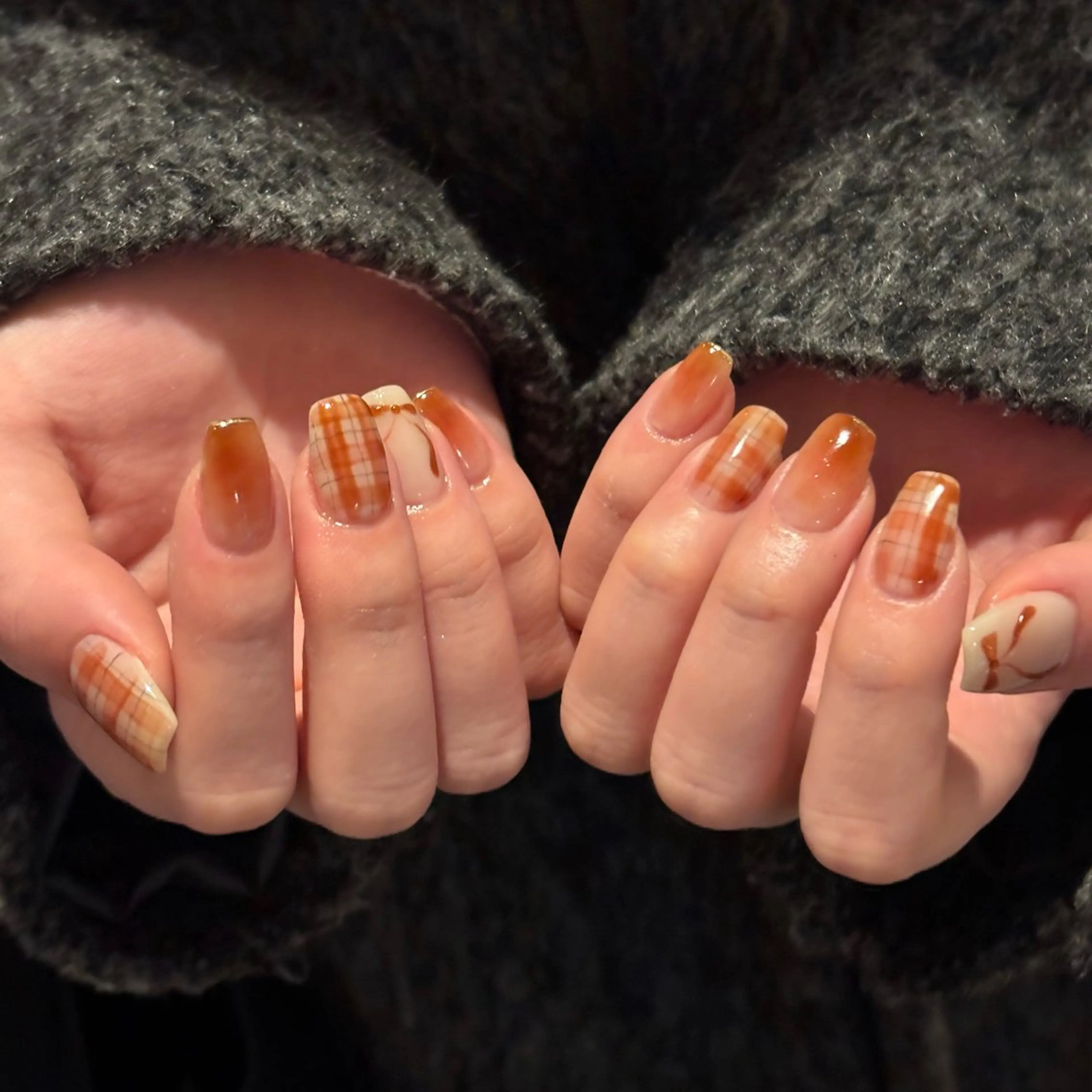 ネイル ハンドネイル scre as Etelのネイルデザイン