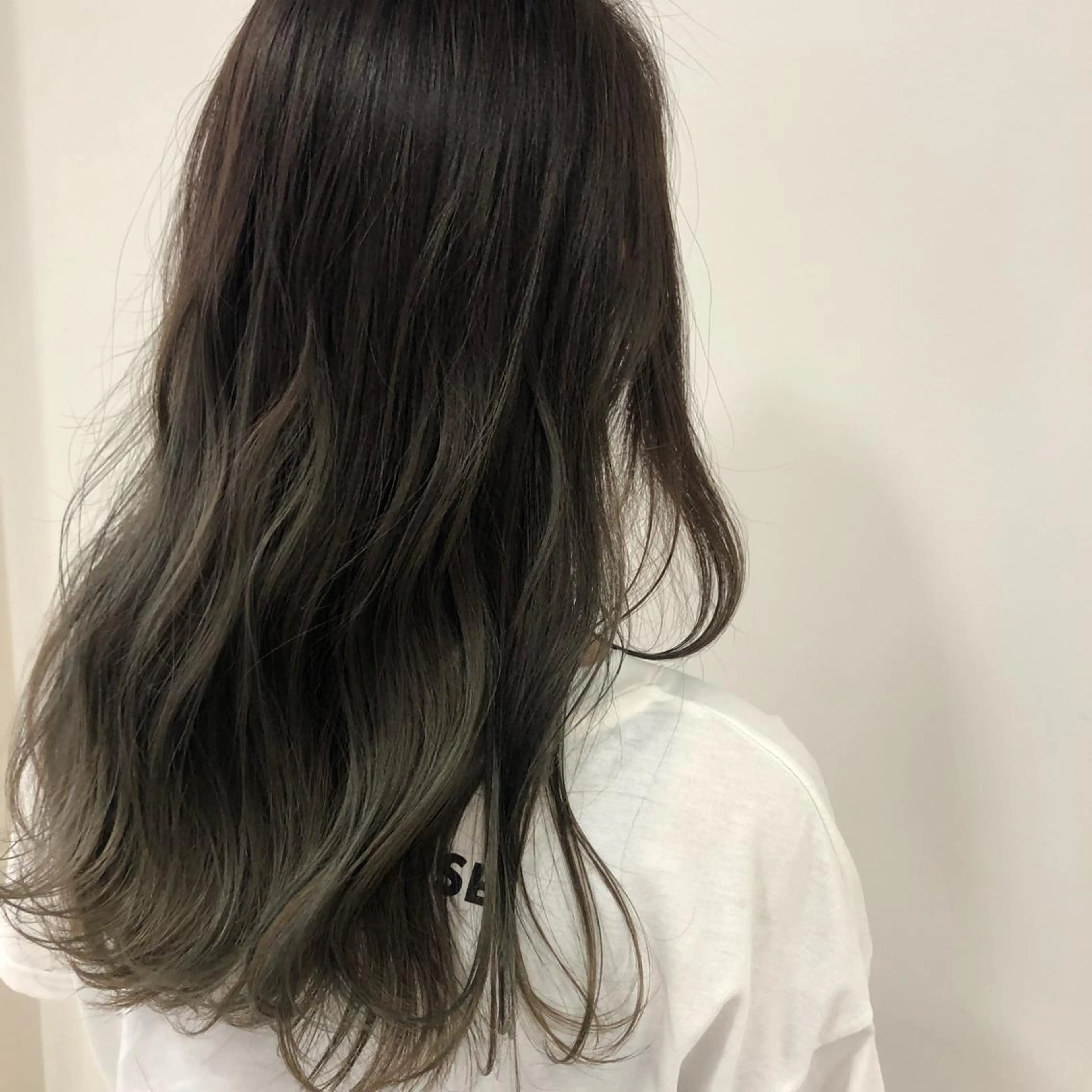 ロング カラー GLROW haruhiのヘアスタイル