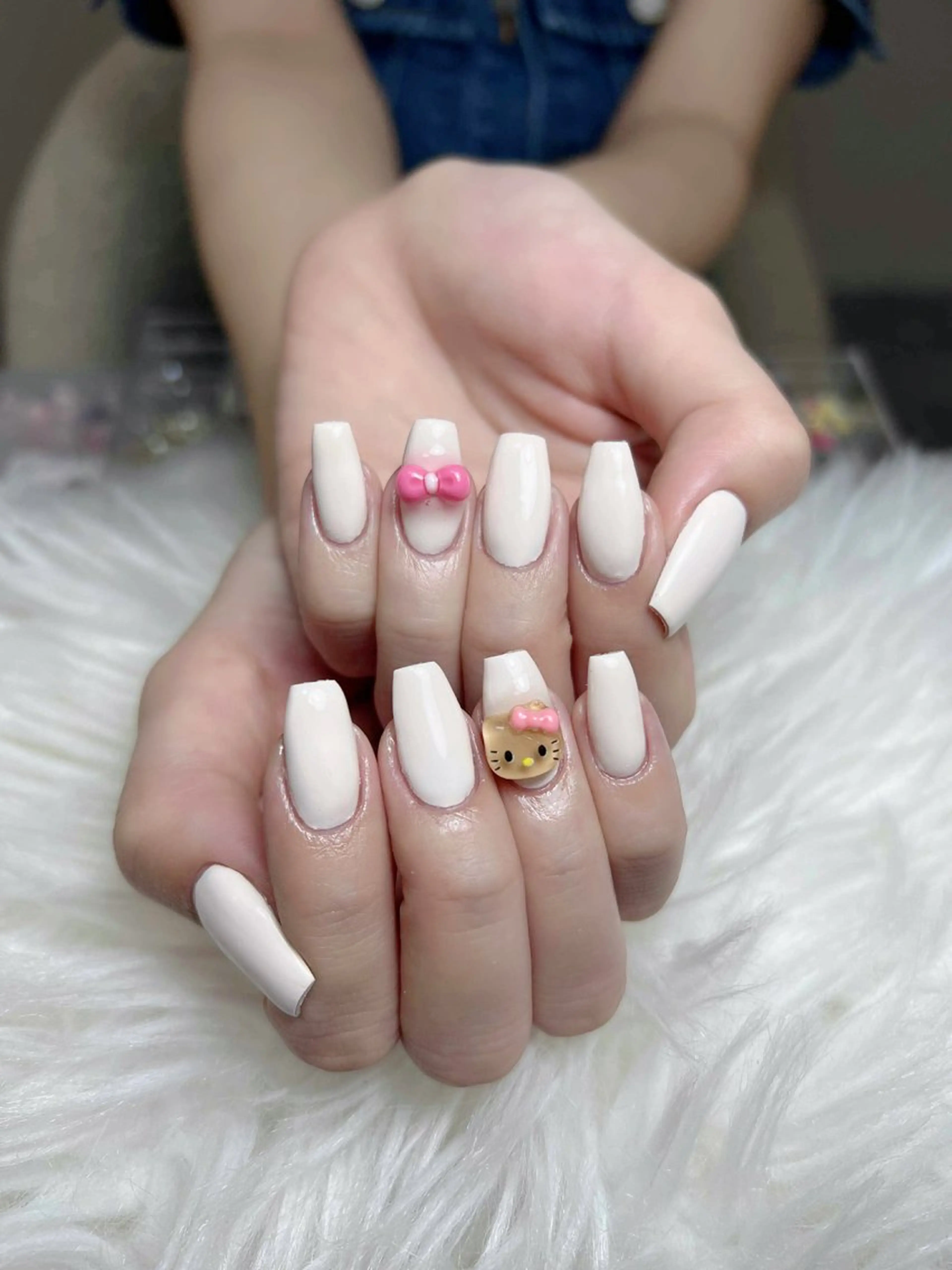 ネイル フレンチネイル ジェルネイル キラキラネイル 韓国ネイル マグネットネイル Julli NailStudioのネイルデザイン