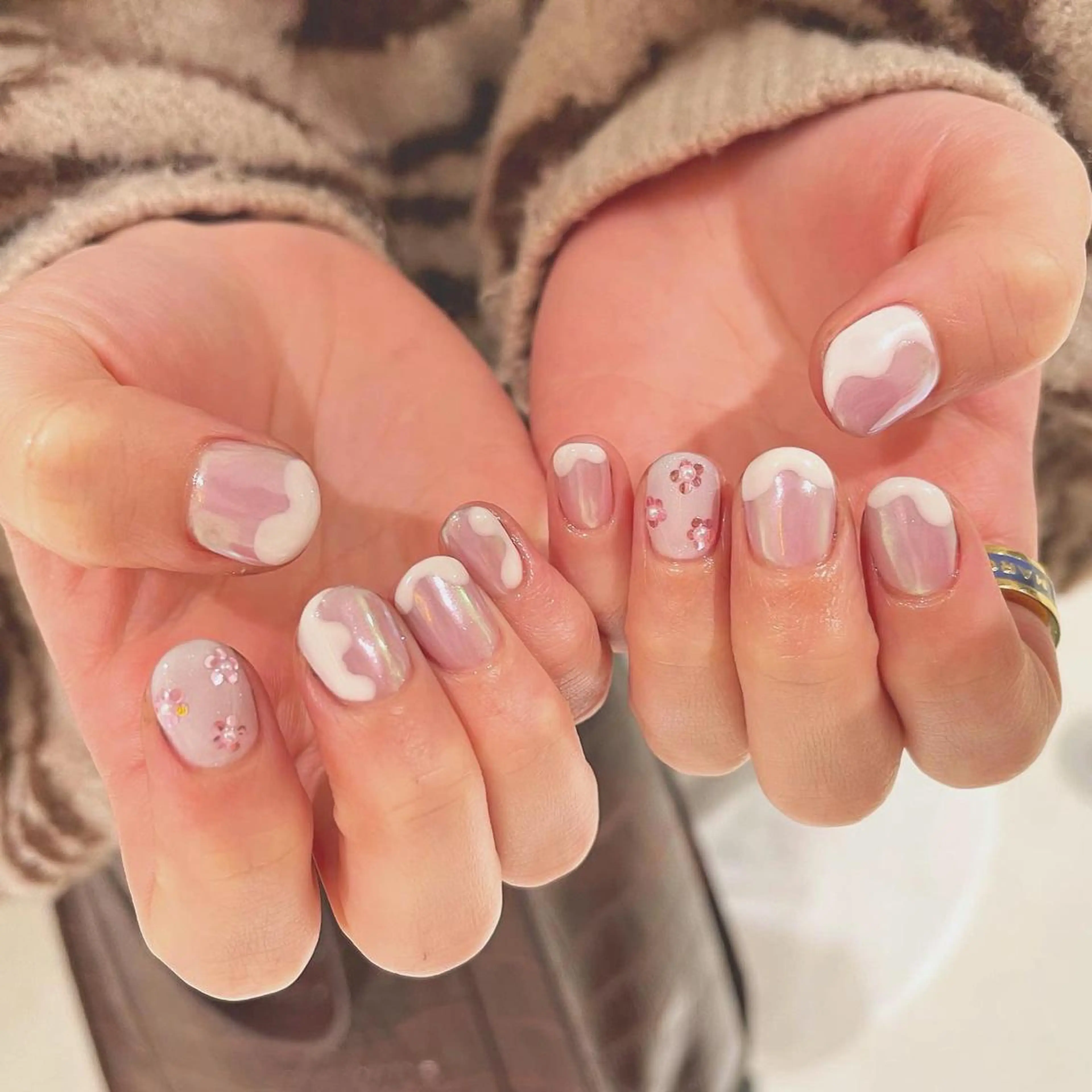 ネイル esby Loely MIZUKIのネイルデザイン